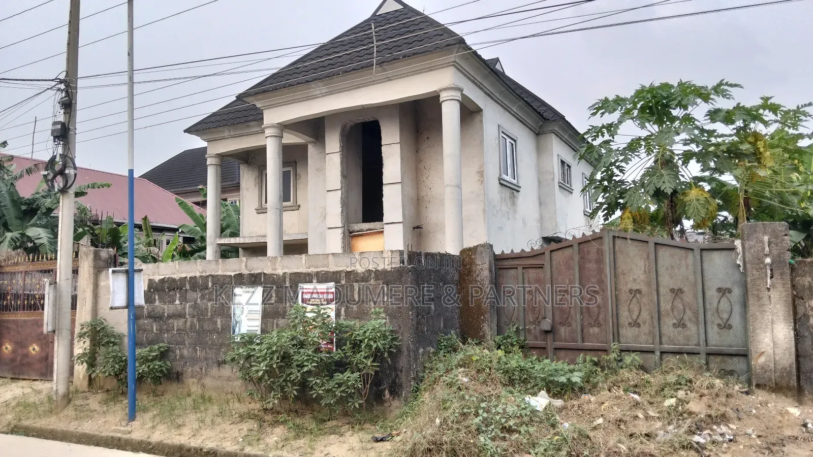 4bdrm Duplex in Havana Estate , Sars for sale