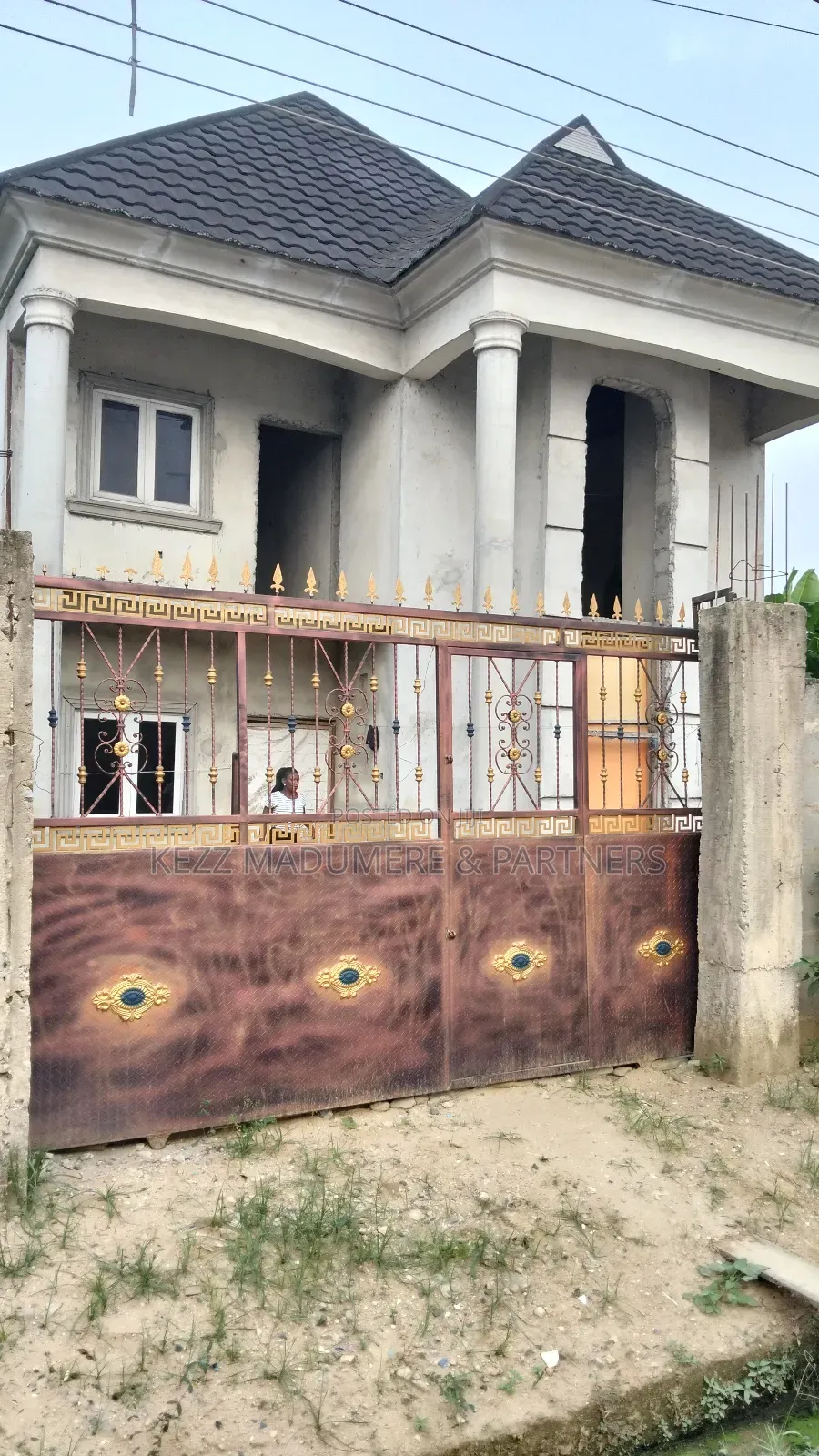 4bdrm Duplex in Havana Estate , Sars for sale