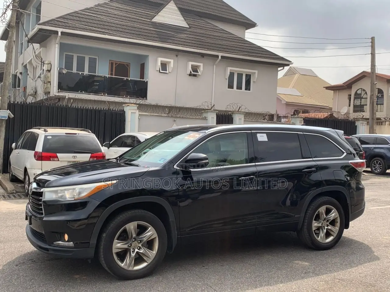 Toyota Highlander Limited 4dr SUV AWD (3.5L 6cyl 6A) 2014 Black