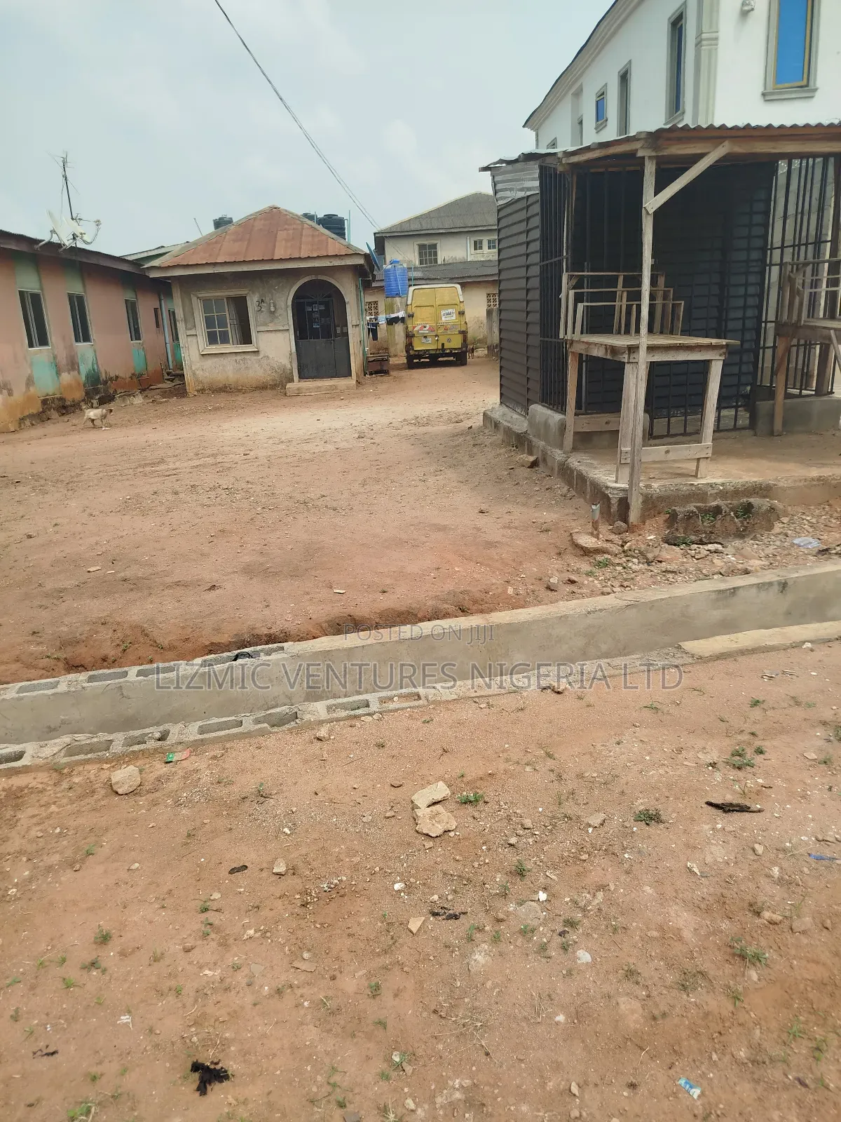 3bdrm Apartment in Agric Estate, Igando / Ikotun/Igando for sale