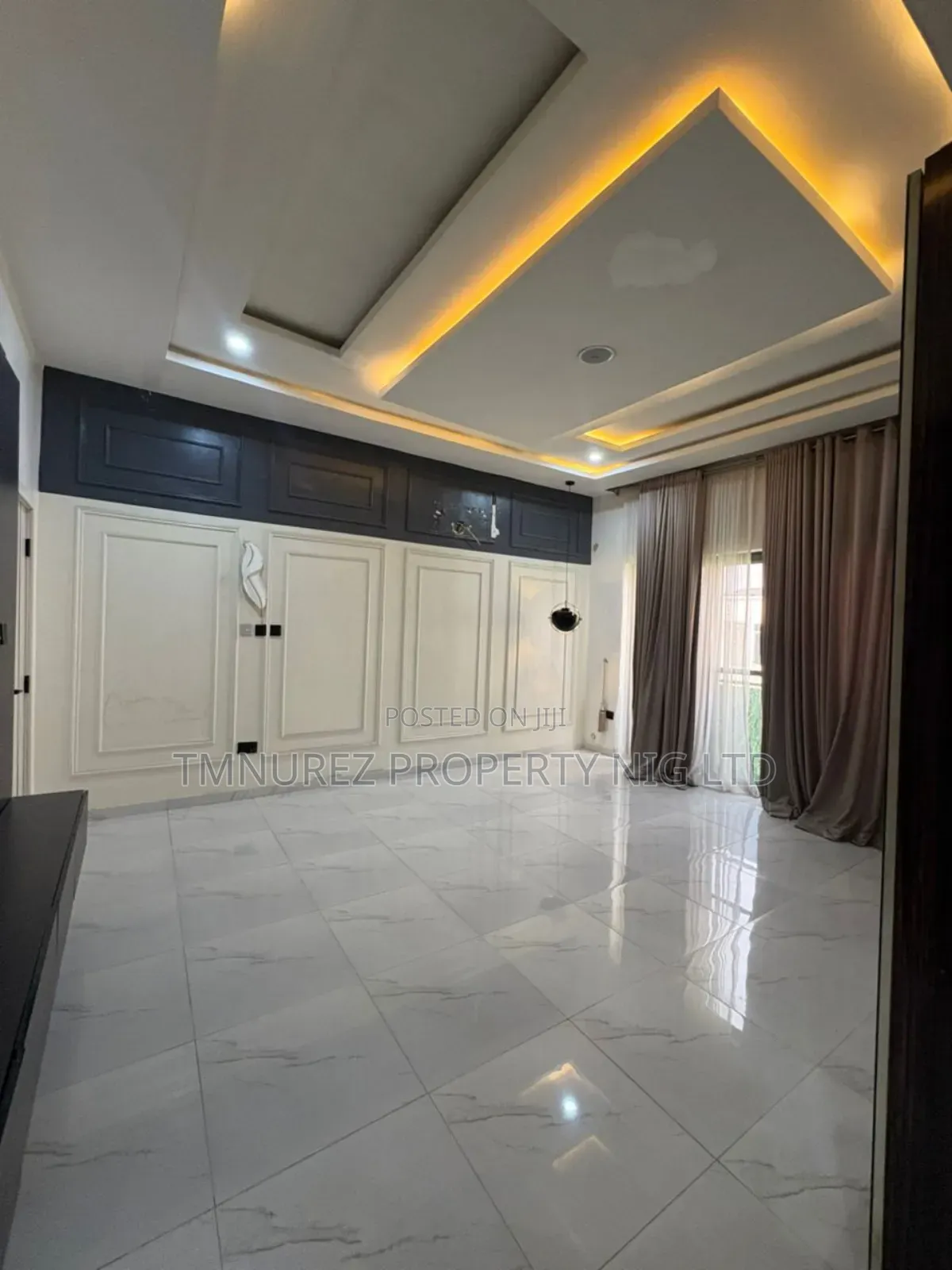 4bdrm Duplex in Chevron for rent
