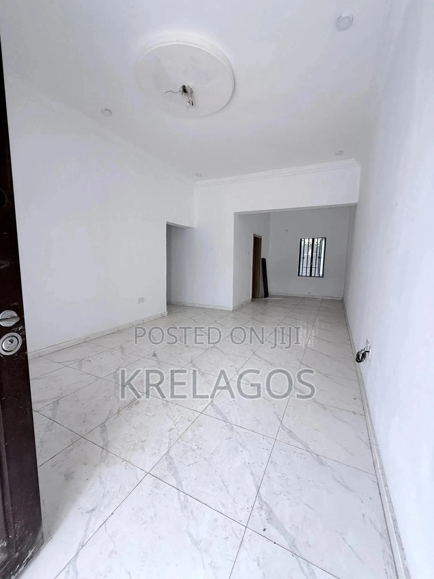 3bdrm Apartment in Ikate, Lekki for sale