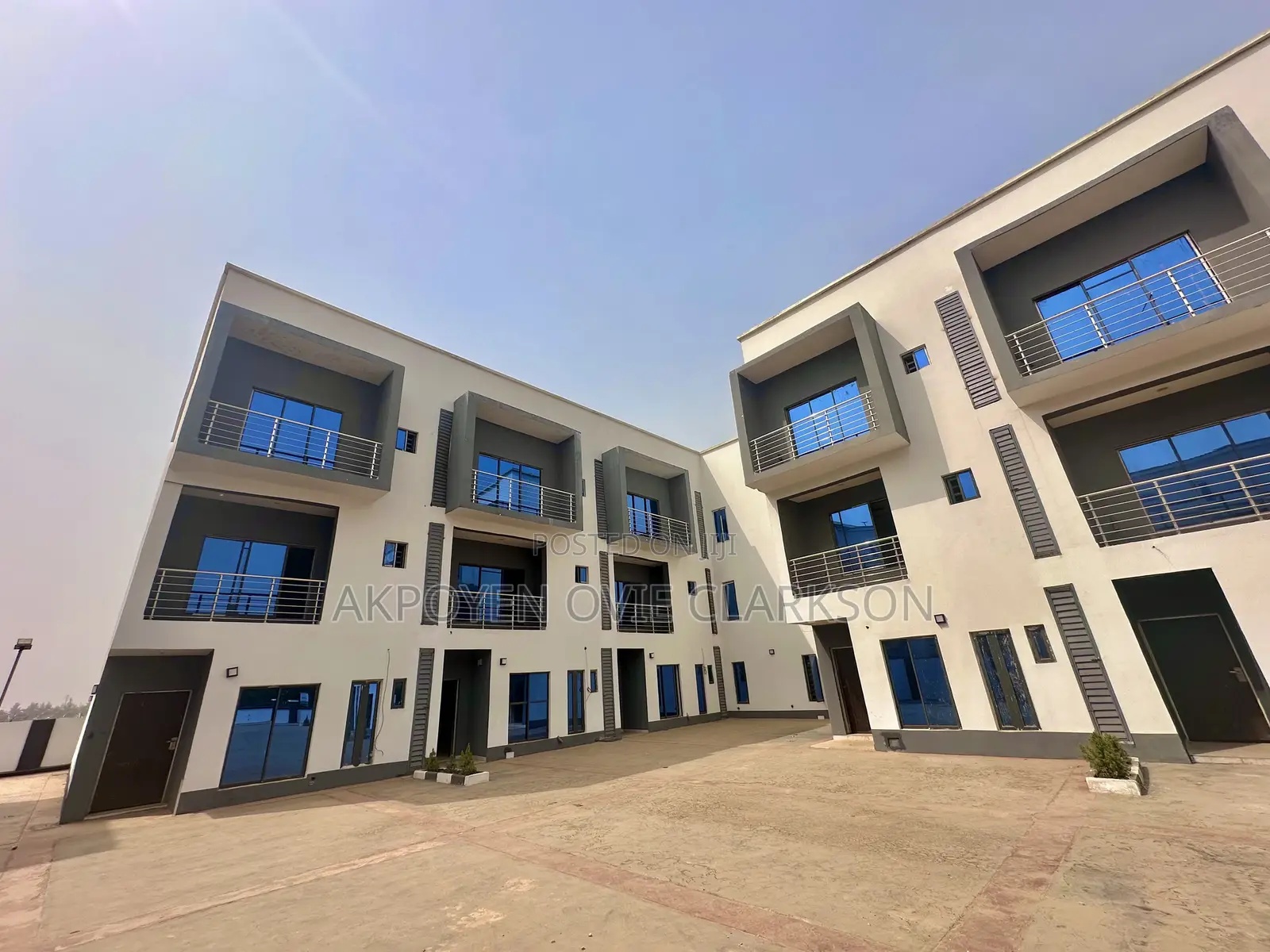 4bdrm Townhouse/Terrace in Wuye for sale