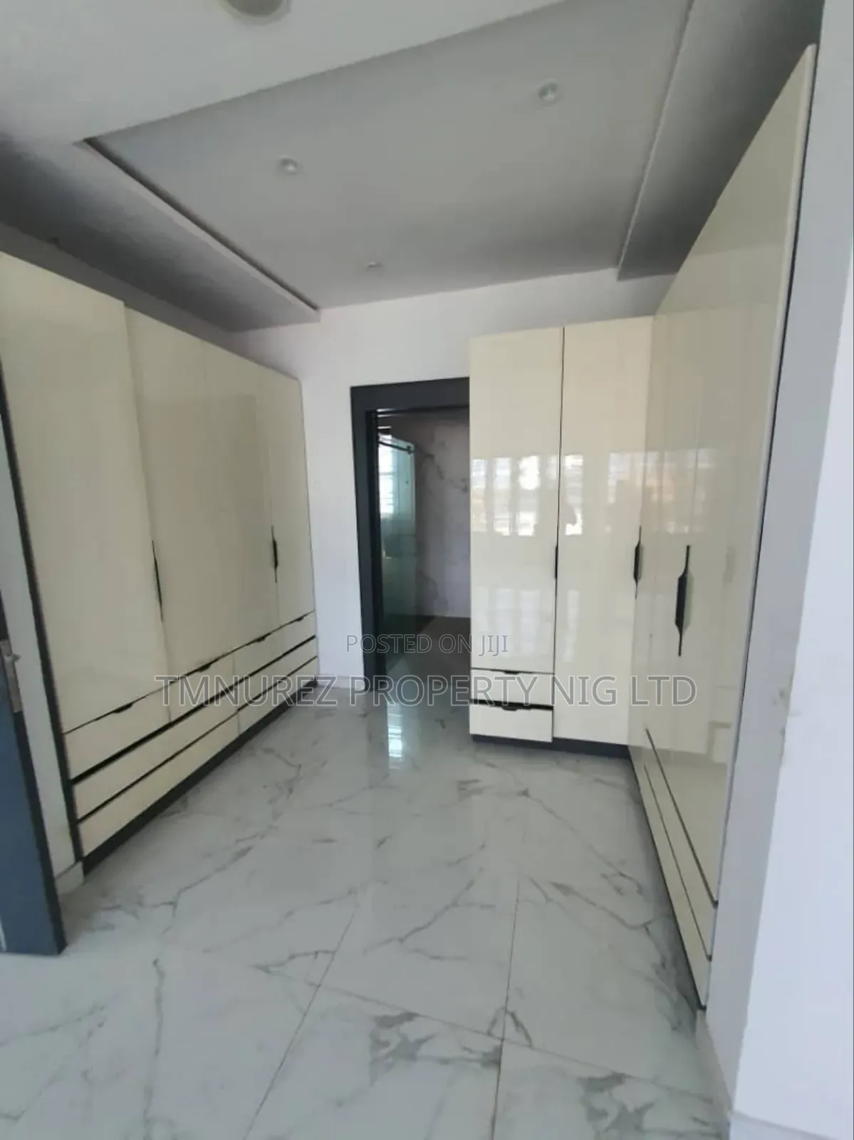 4bdrm Duplex in Ikate for rent