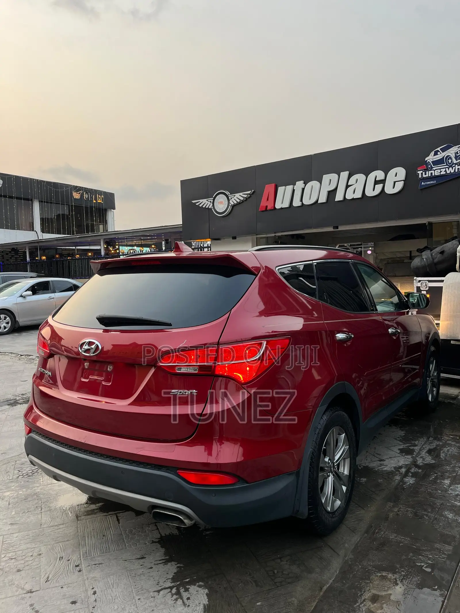 Hyundai Santa Fe Limited 4dr SUV AWD (3.3L 6cyl 6A) 2015 Red