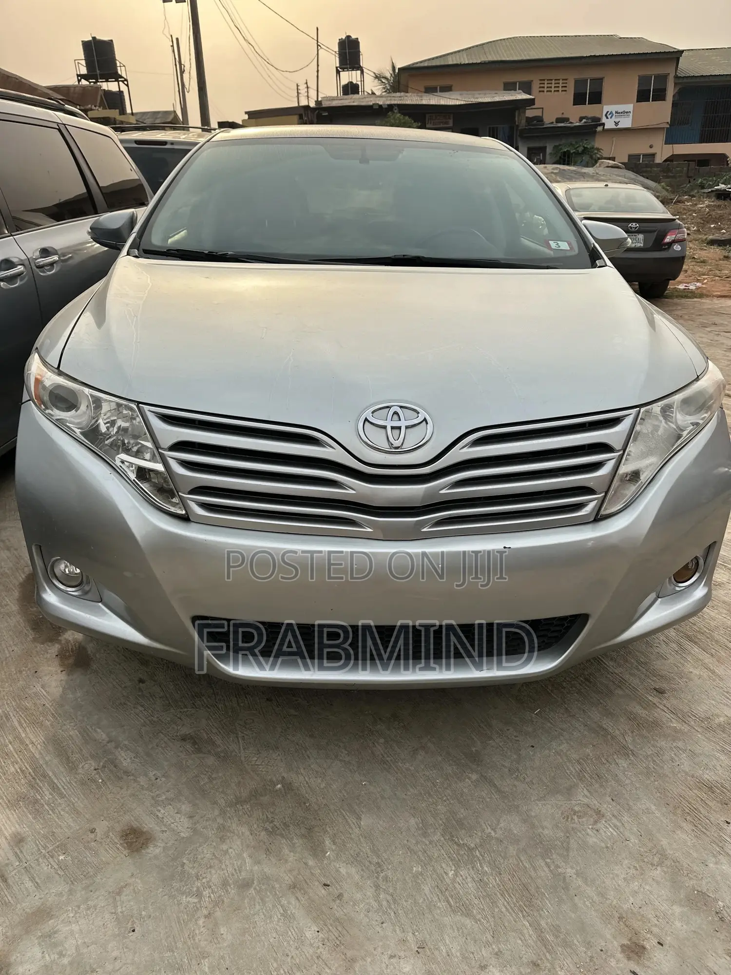 Toyota Venza XLE 4dr Wagon AWD (2.7L 4cyl 6A) 2015 Silver