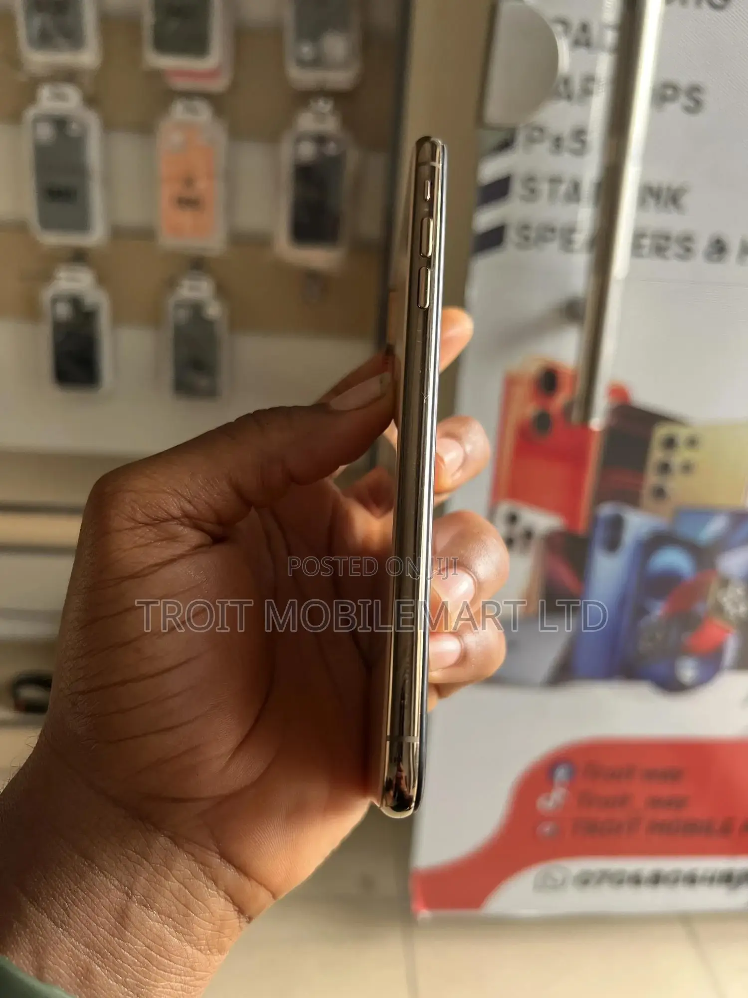 Apple iPhone XS Max 64 GB Gold