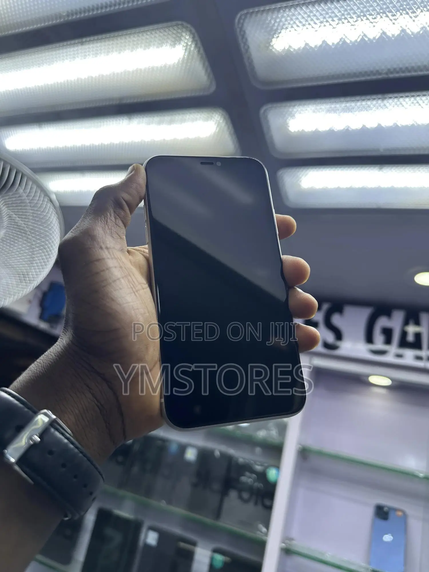 New Apple iPhone 11 128 GB White