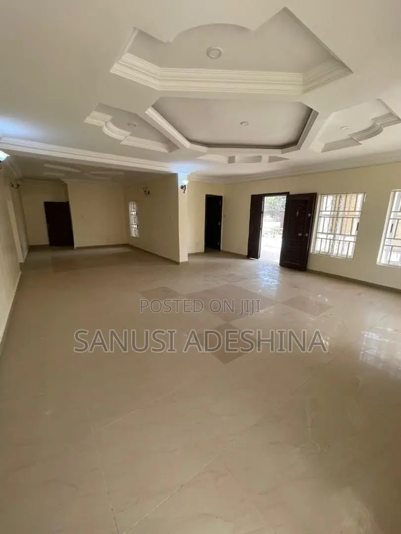 6bdrm Duplex in Gwarimpa Estate,Fct, Gwarinpa for sale
