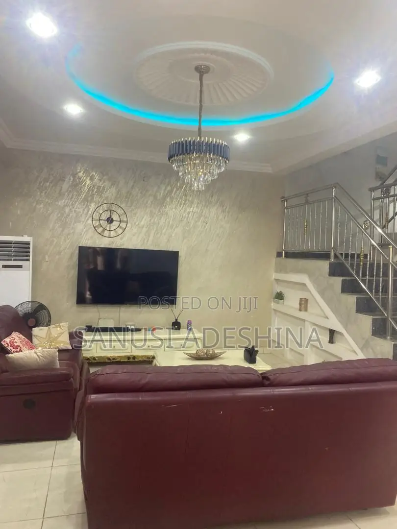 6bdrm Duplex in Gwarimpa Estate,Fct, Gwarinpa for sale