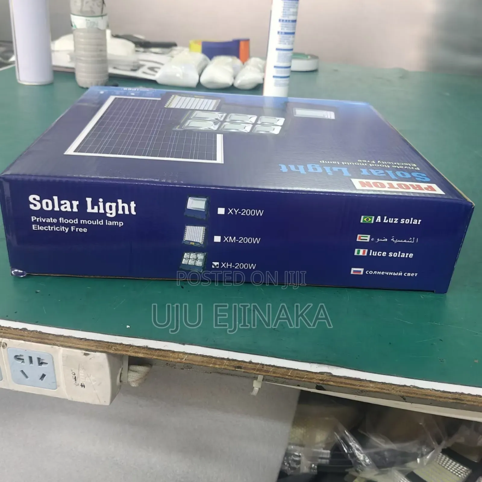 Proton 400w Solar Floodlight