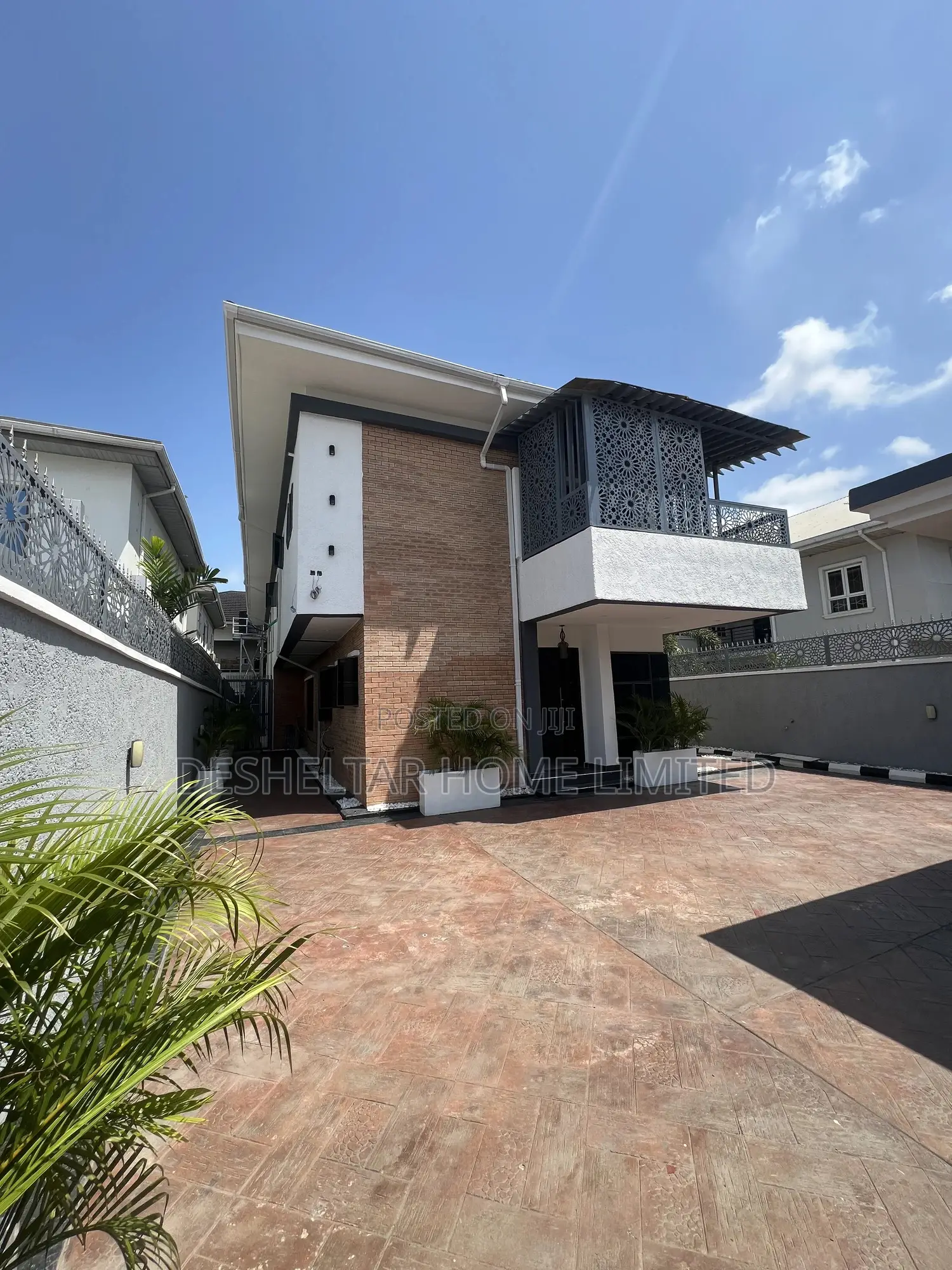 5bdrm Duplex in Lekki Phase 1 for rent
