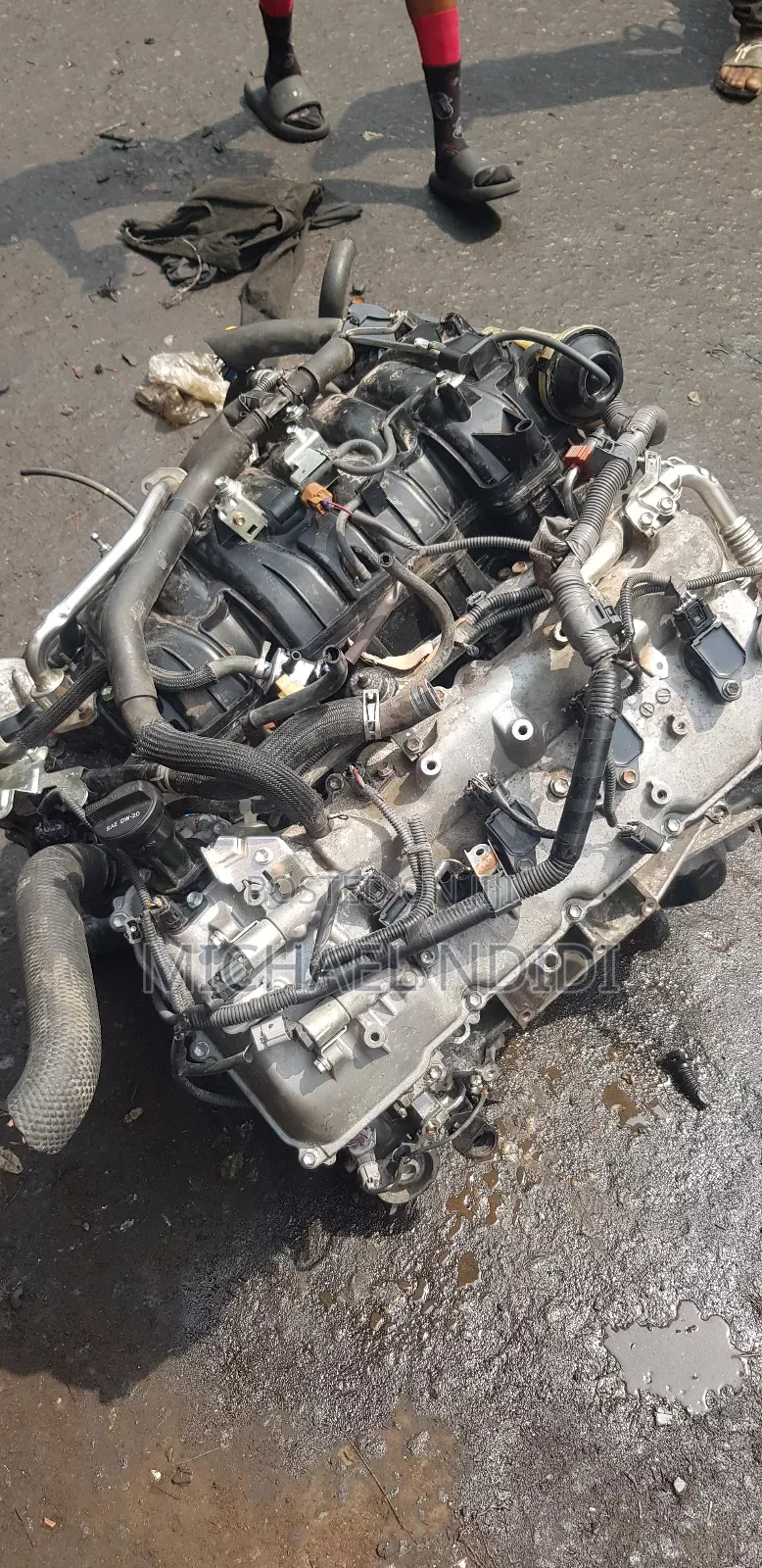 Toyota 1ur Engine