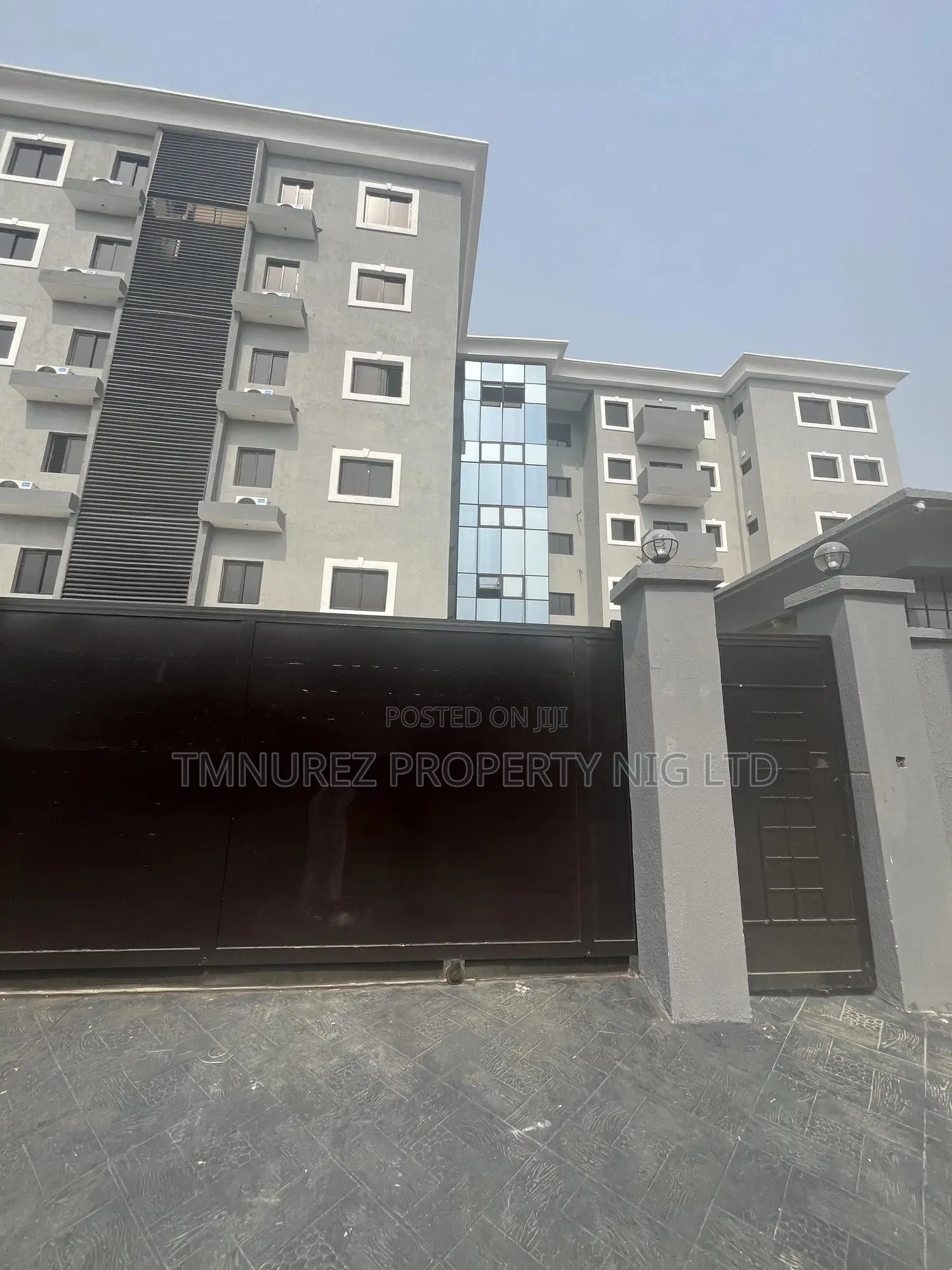 4bdrm Apartment in Lekki Phase 1 for rent