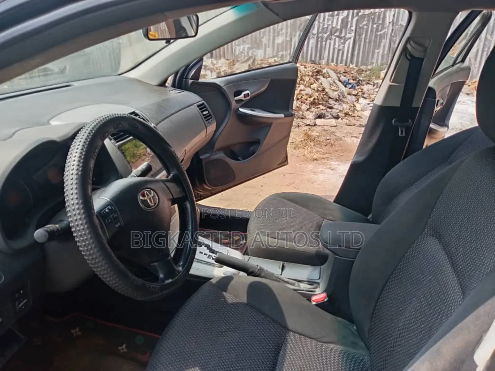 Toyota Corolla L 4dr Sedan (1.8L 4cyl 4A) 2014 Black