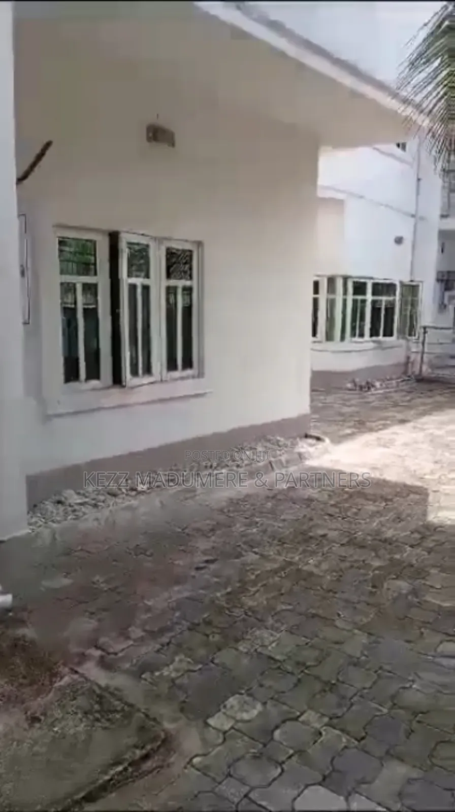 Furnished 4bdrm Duplex in Stadium Road , Port for sale