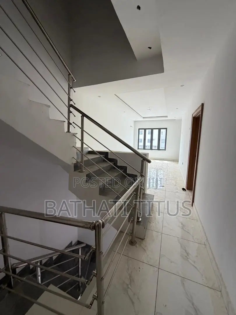4bdrm Duplex in Jahi for sale
