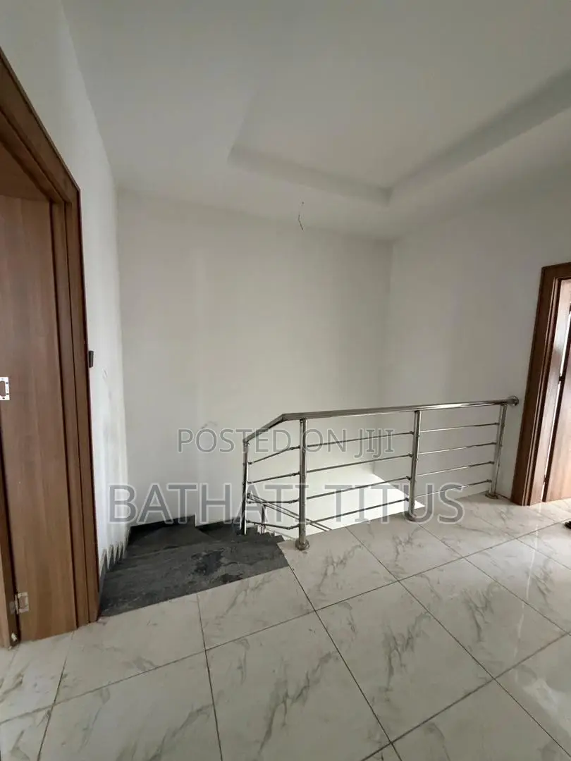 4bdrm Duplex in Jahi for sale