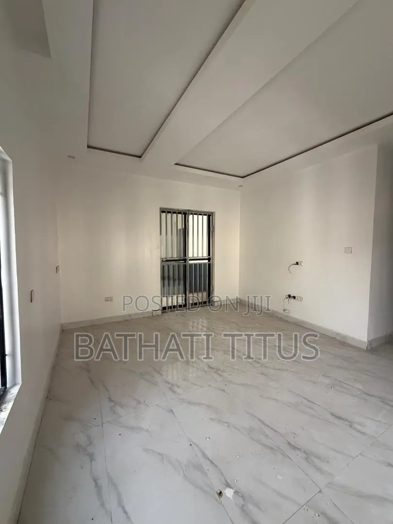 4bdrm Duplex in Wuye for sale