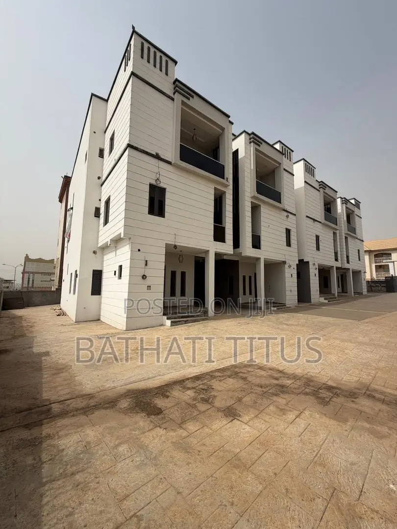 4bdrm Duplex in Wuye for sale