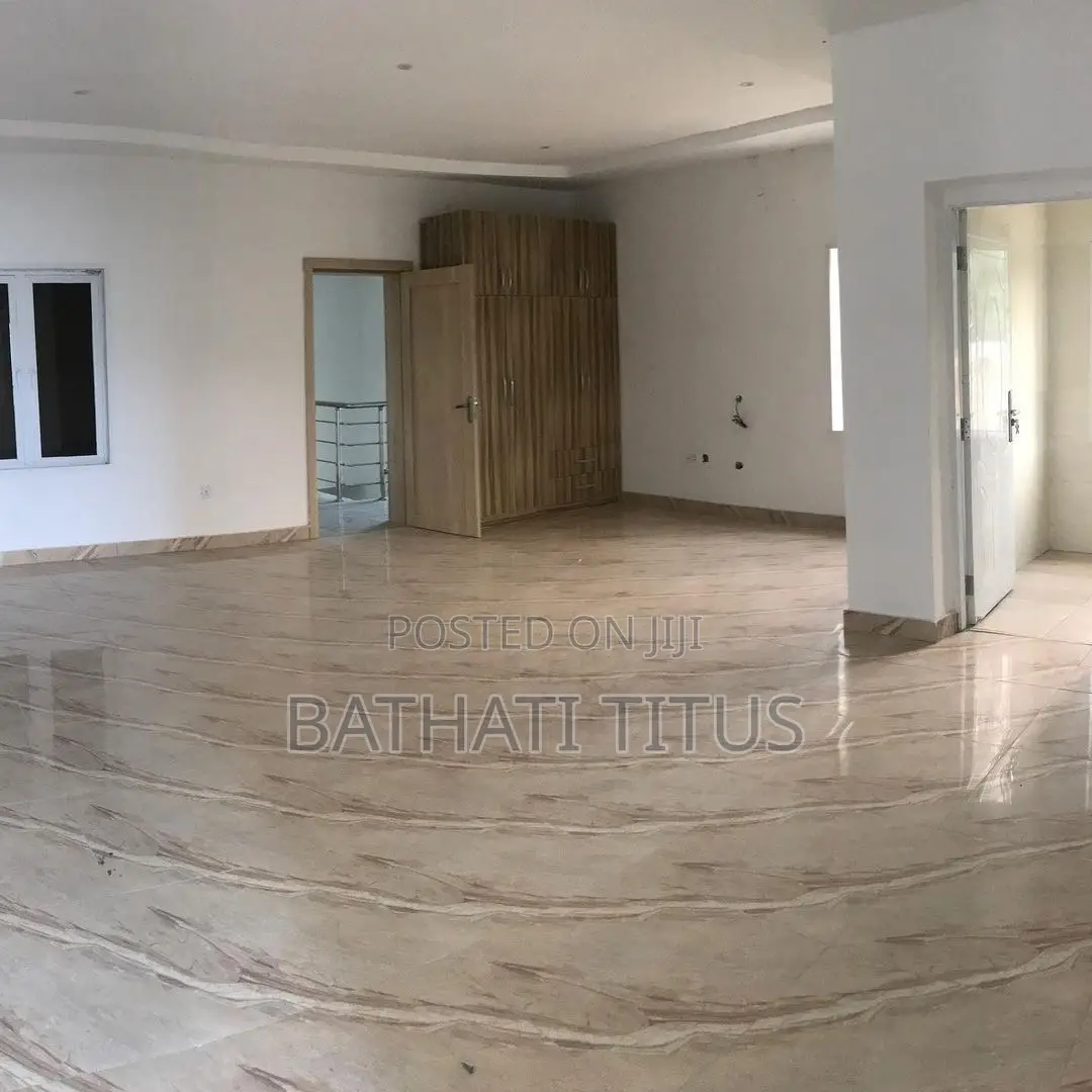 4bdrm Duplex in Life Camp By Stella for rent
