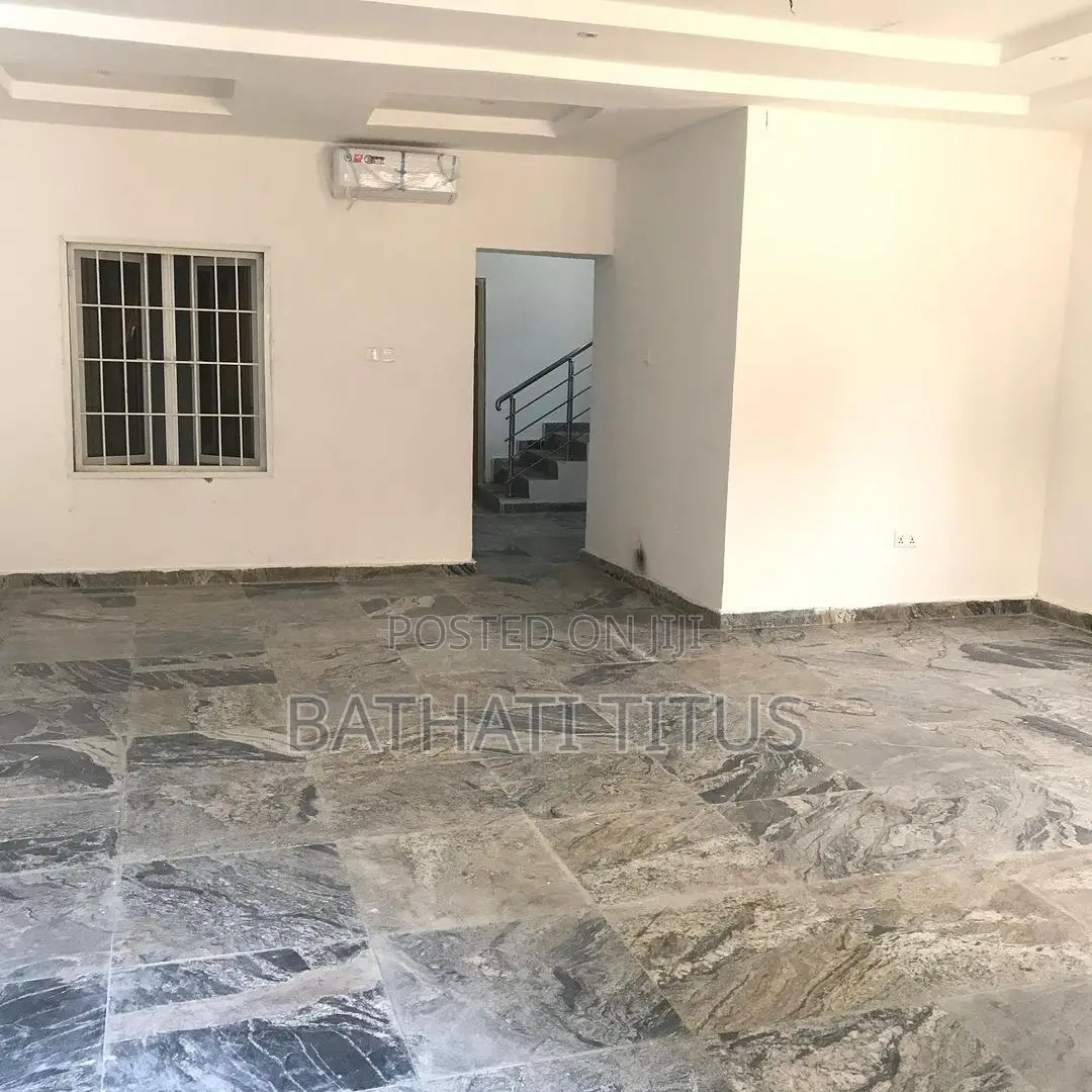 4bdrm Duplex in Life Camp By Stella for rent