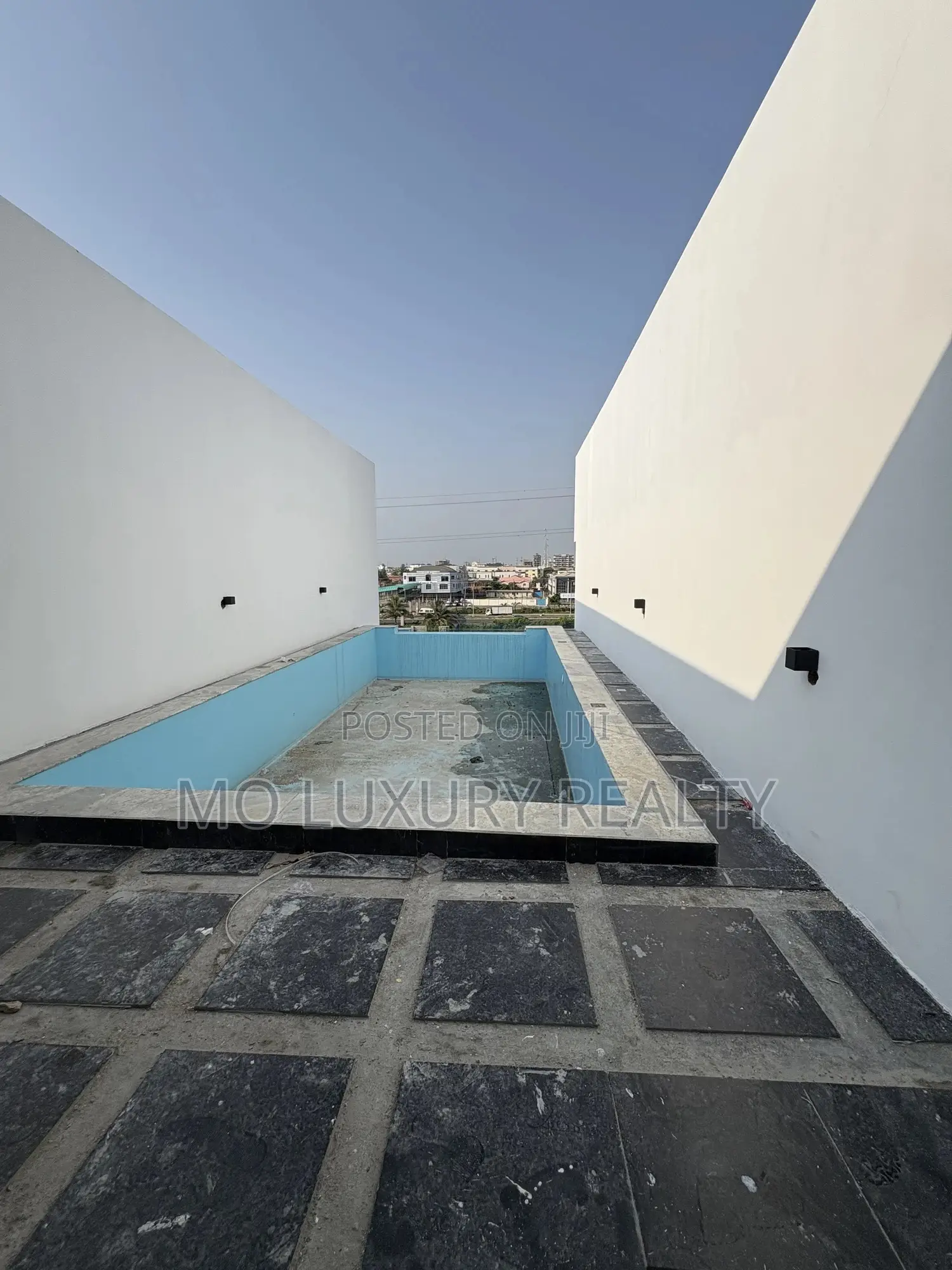 2bdrm Apartment in Ikate for sale