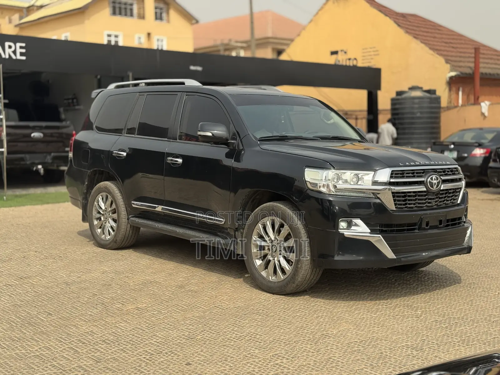 Toyota Land Cruiser 5.7 V8 VXR 2016 Black