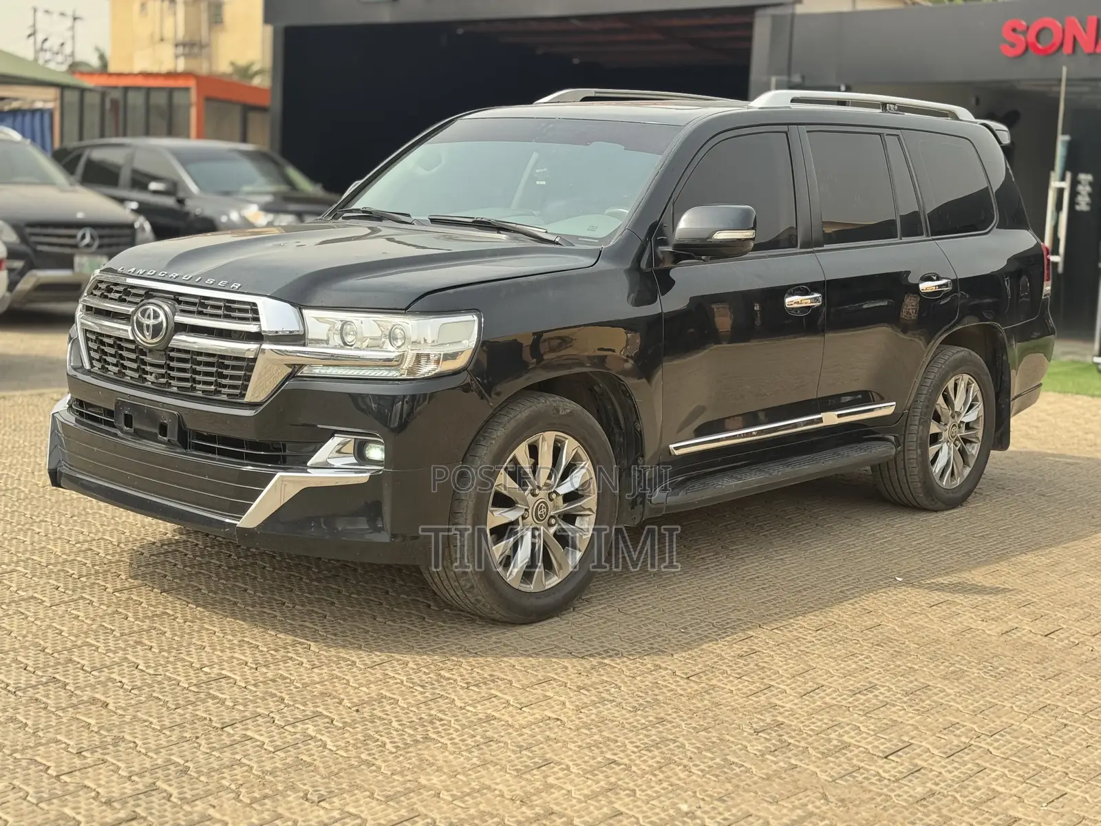 Toyota Land Cruiser 5.7 V8 VXR 2016 Black