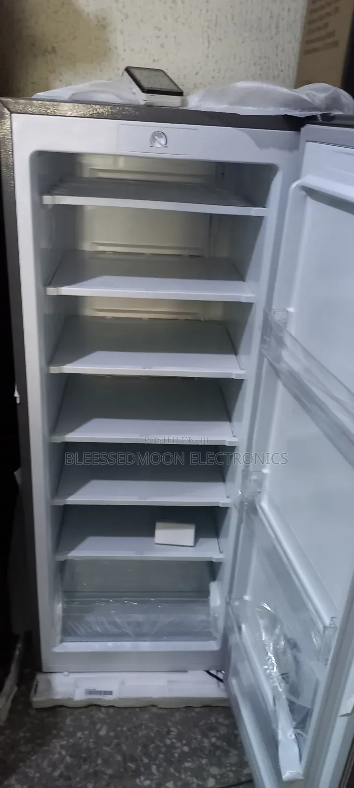 Hisense Expert Inverter Upright Freezer With Authomatic Surge Protecto