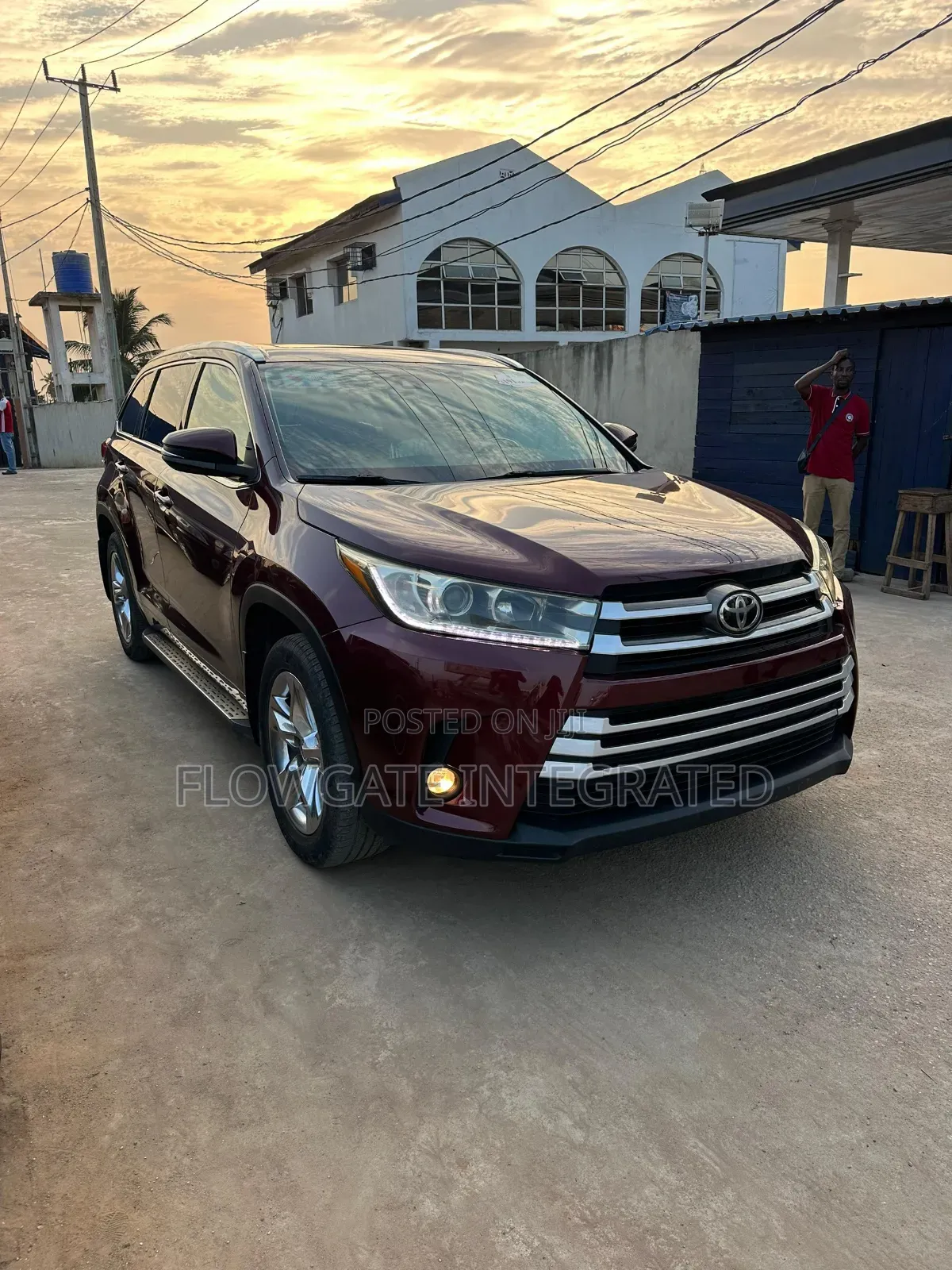 Toyota Highlander Limited Platinum 4dr SUV AWD (3.5L 6cyl 6A) 2015