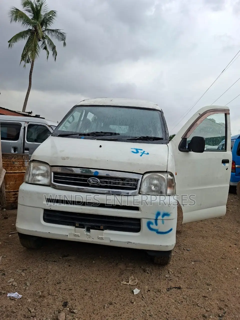Daihatsu Hijet 2007 White