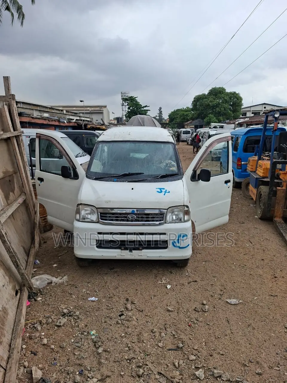 Daihatsu Hijet 2007 White