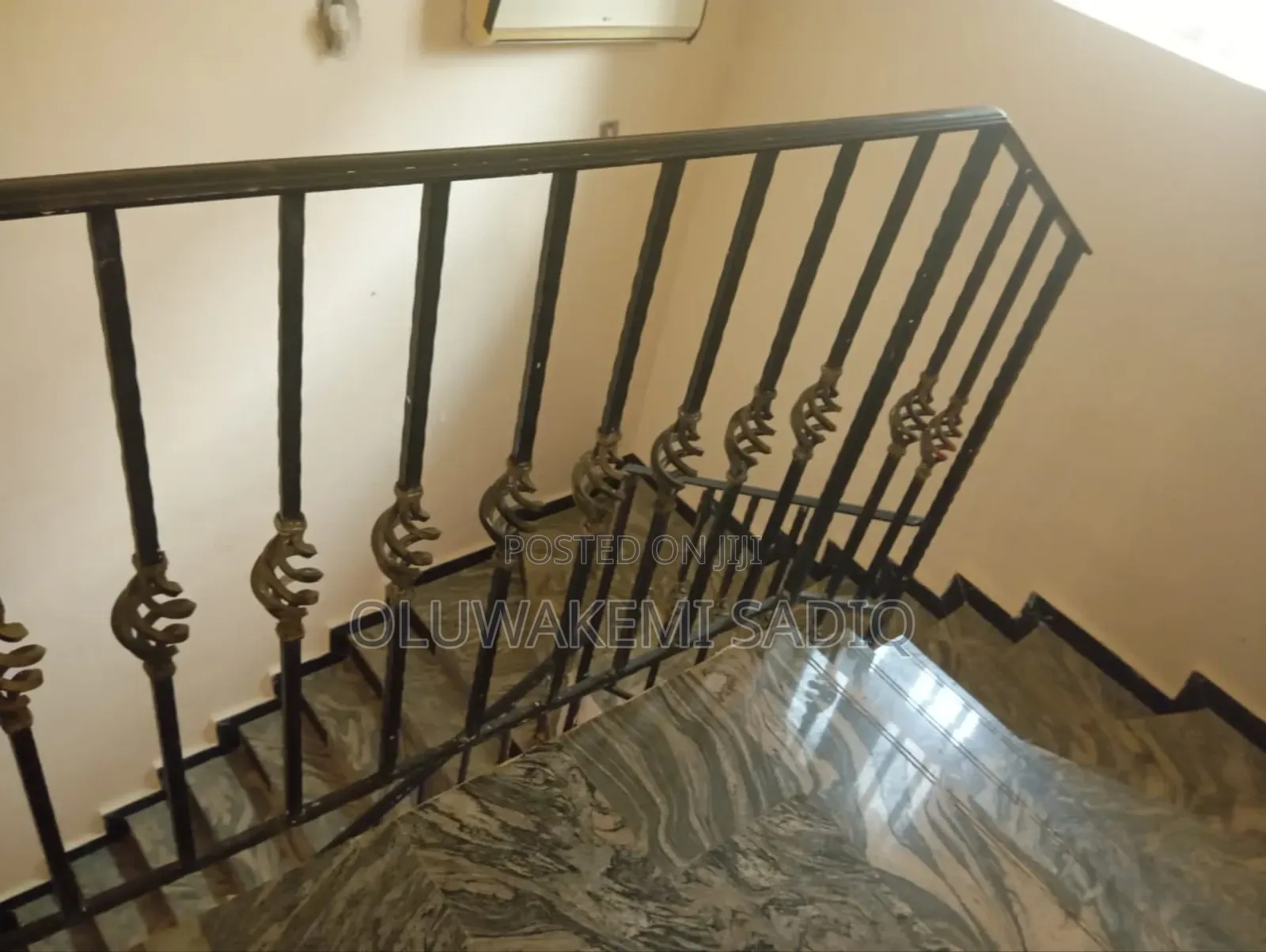 5bdrm Duplex in Ikeja Gra for rent