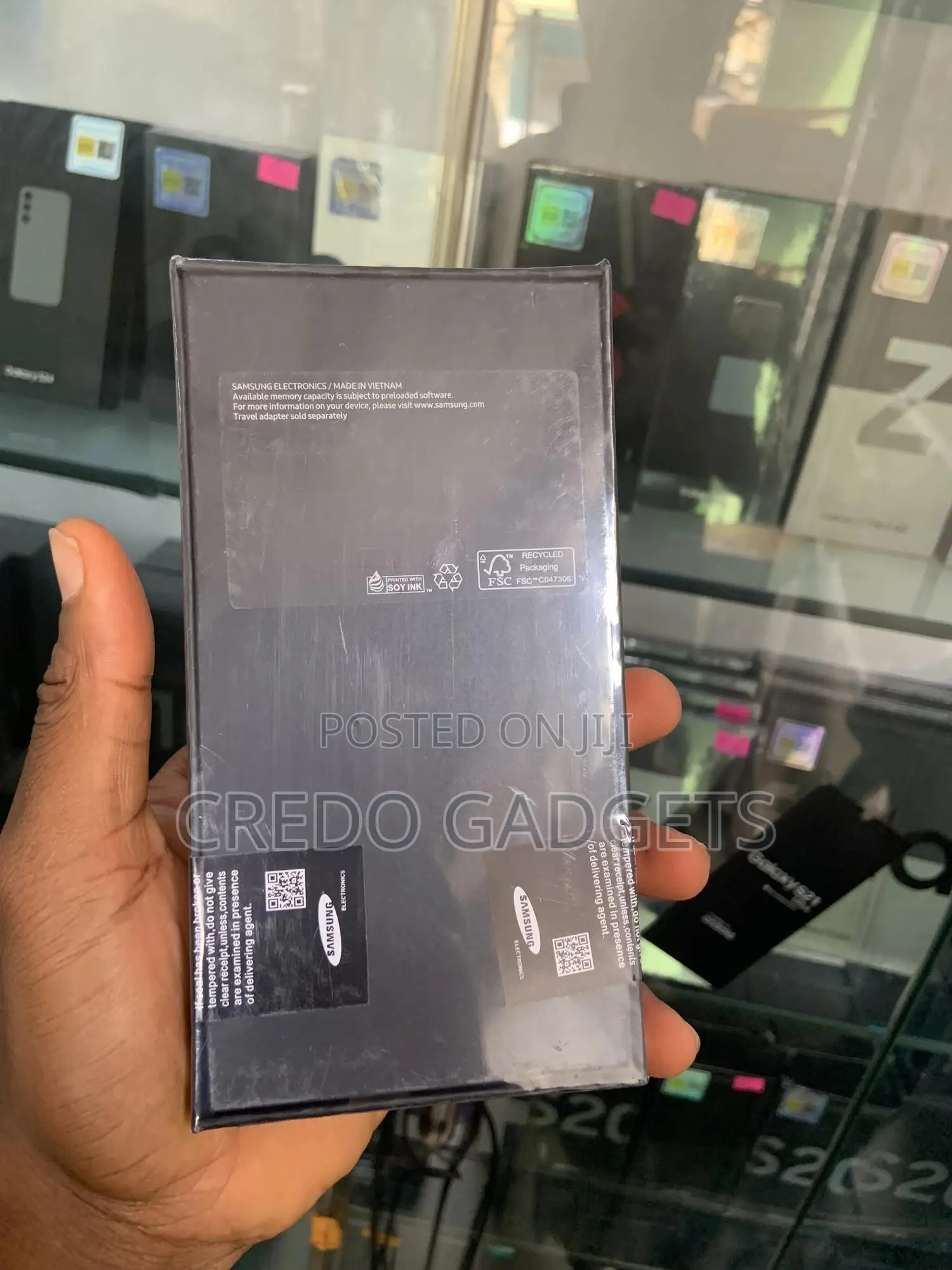 New Samsung Galaxy S22 5G 128 GB Black