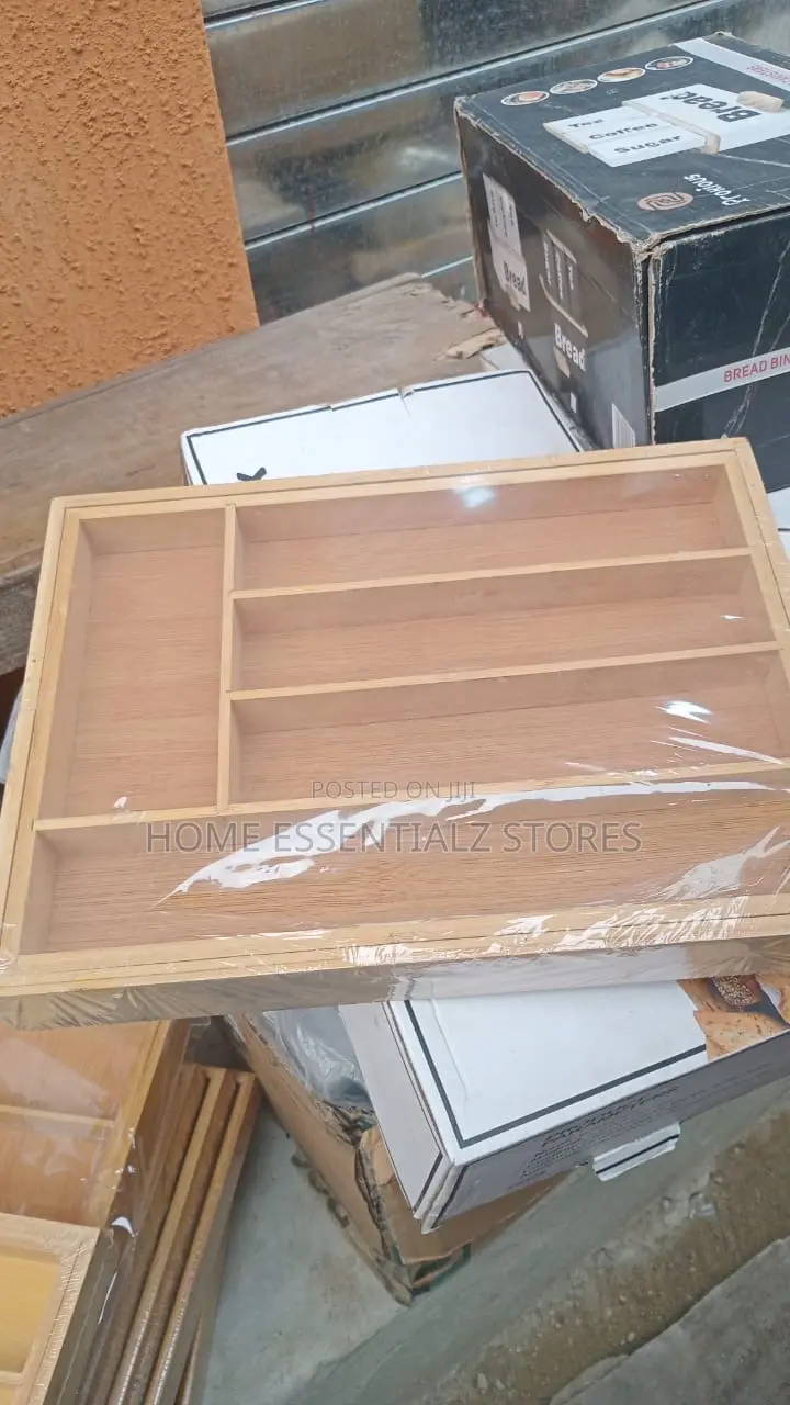 Expandable Cutlery Bamboo Rack Organizer - Cutlery Rack