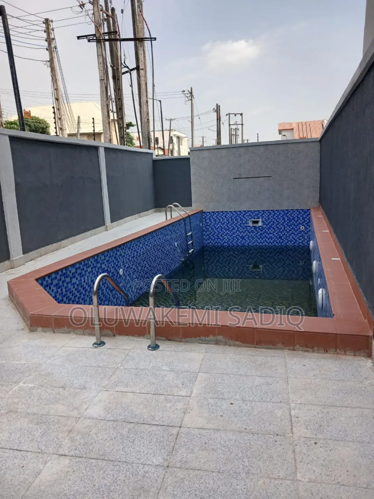 4bdrm Duplex in Ogudu Gra for rent