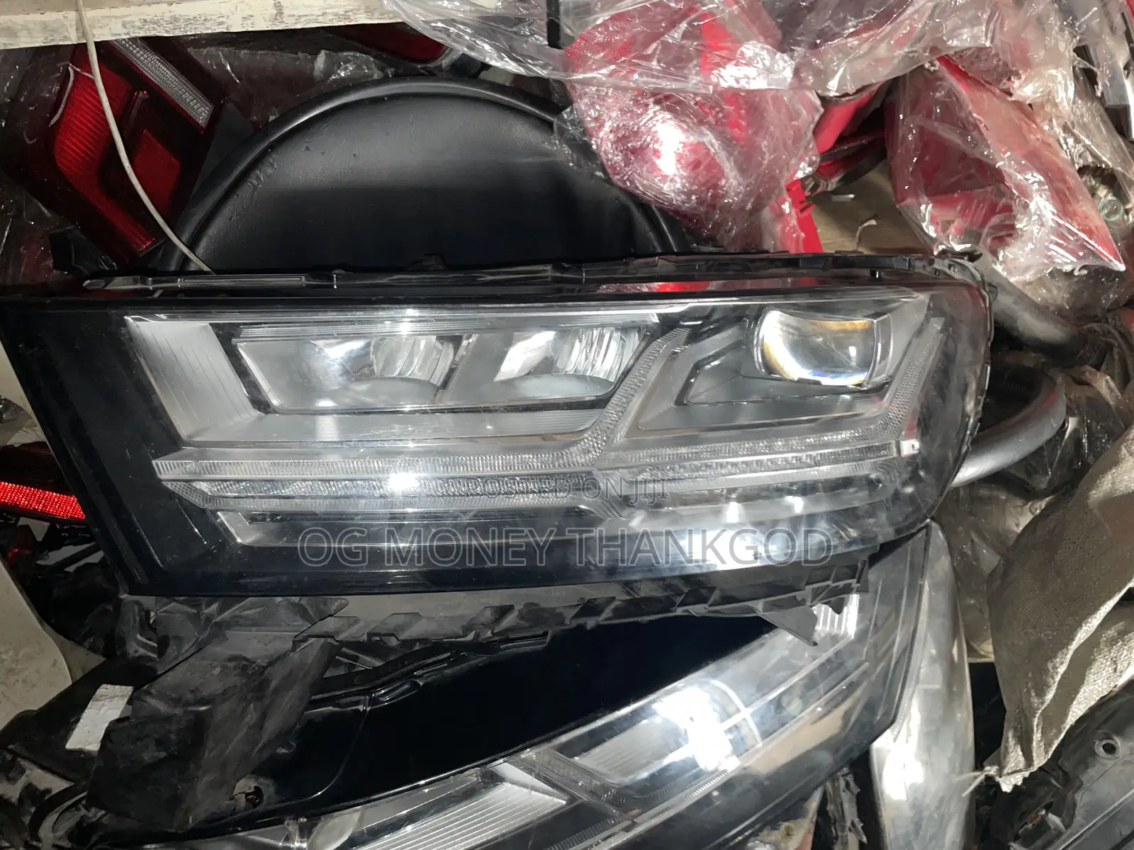 Headlights Audi Q7 2018 2020