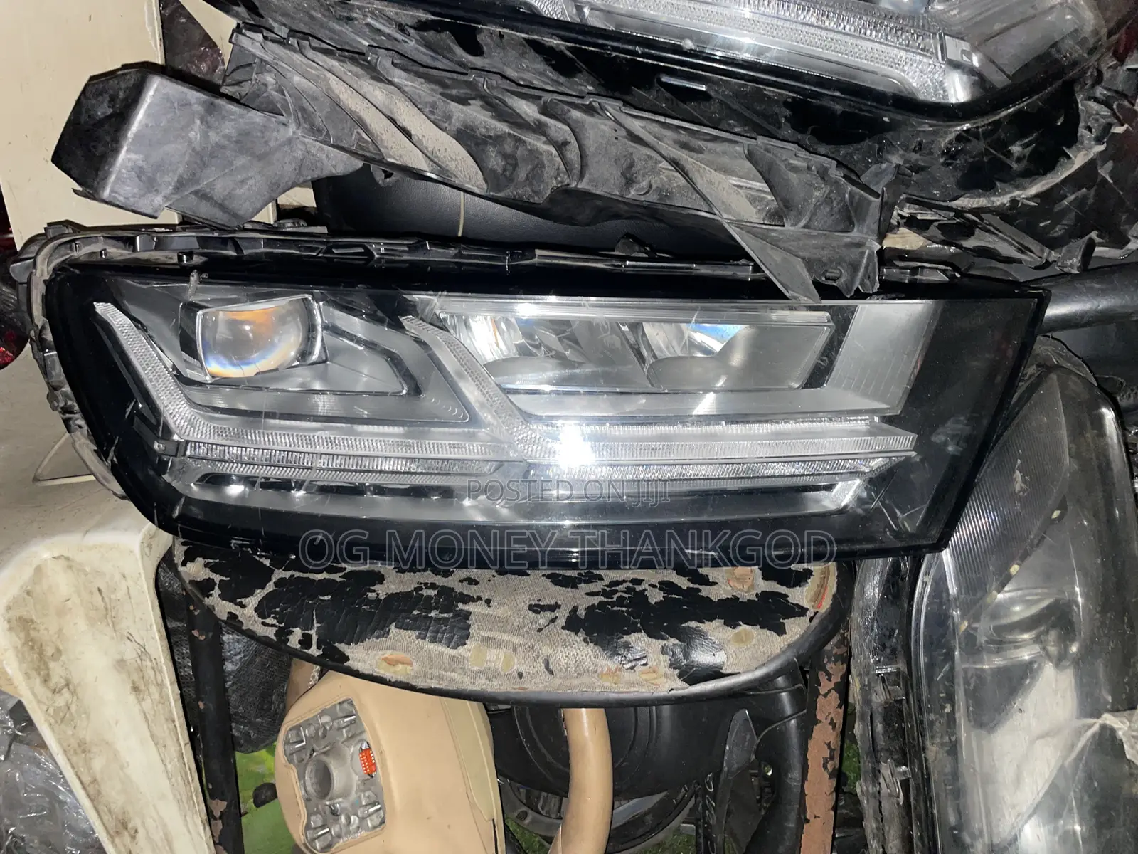 Headlights Audi Q7 2018 2020