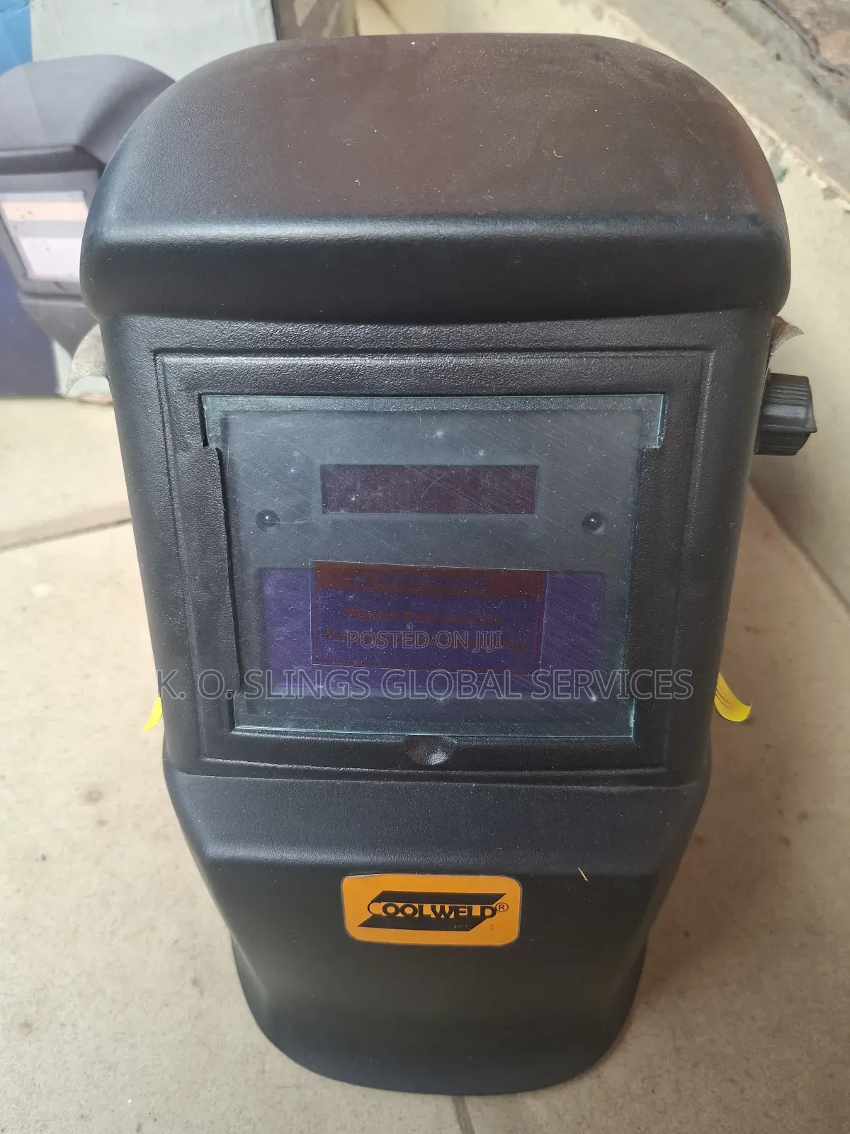 Auto- Darkening Welding Helmet
