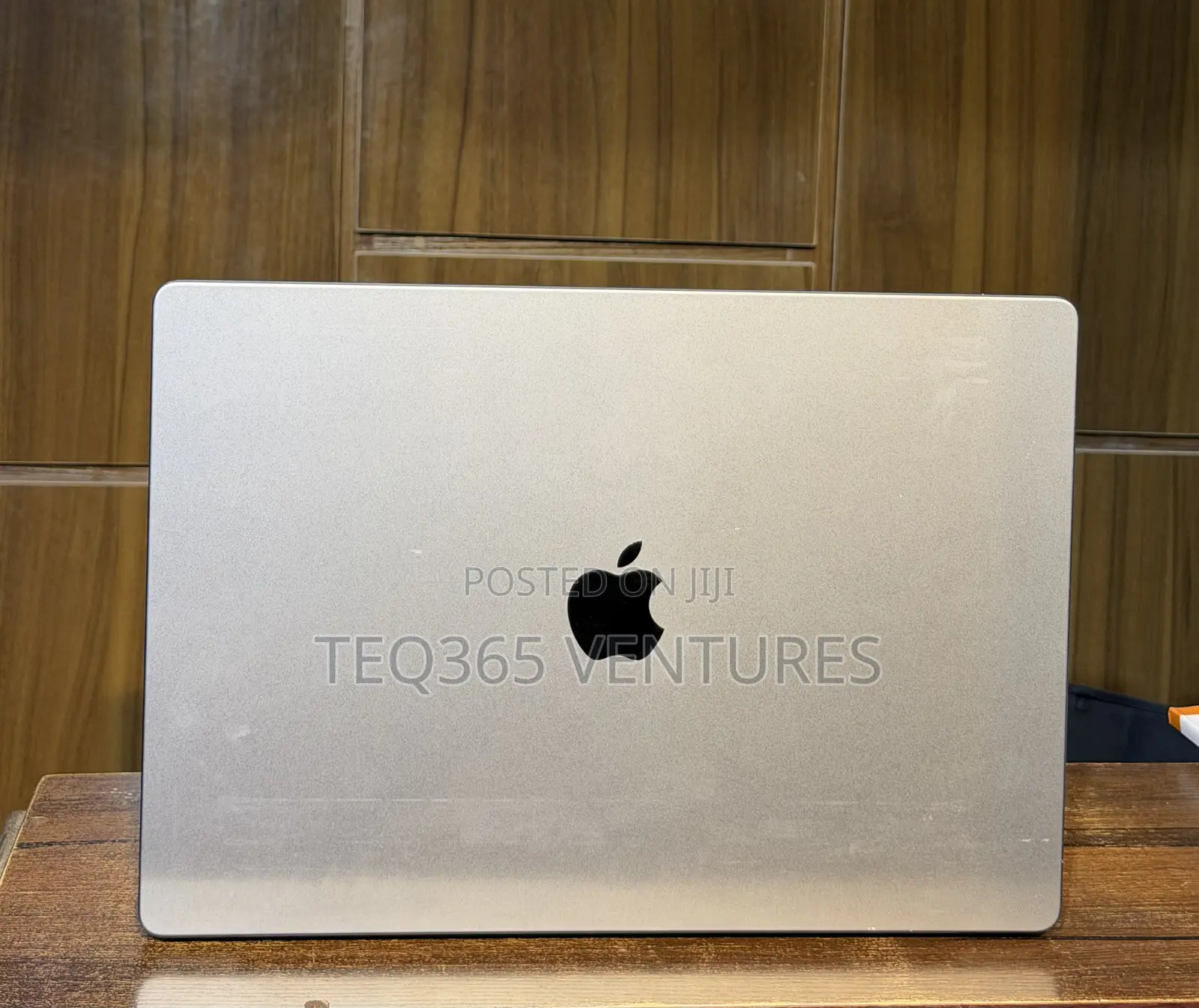 Laptop Apple MacBook Air 2022 M2 16GB Apple M2 SSD 512GB