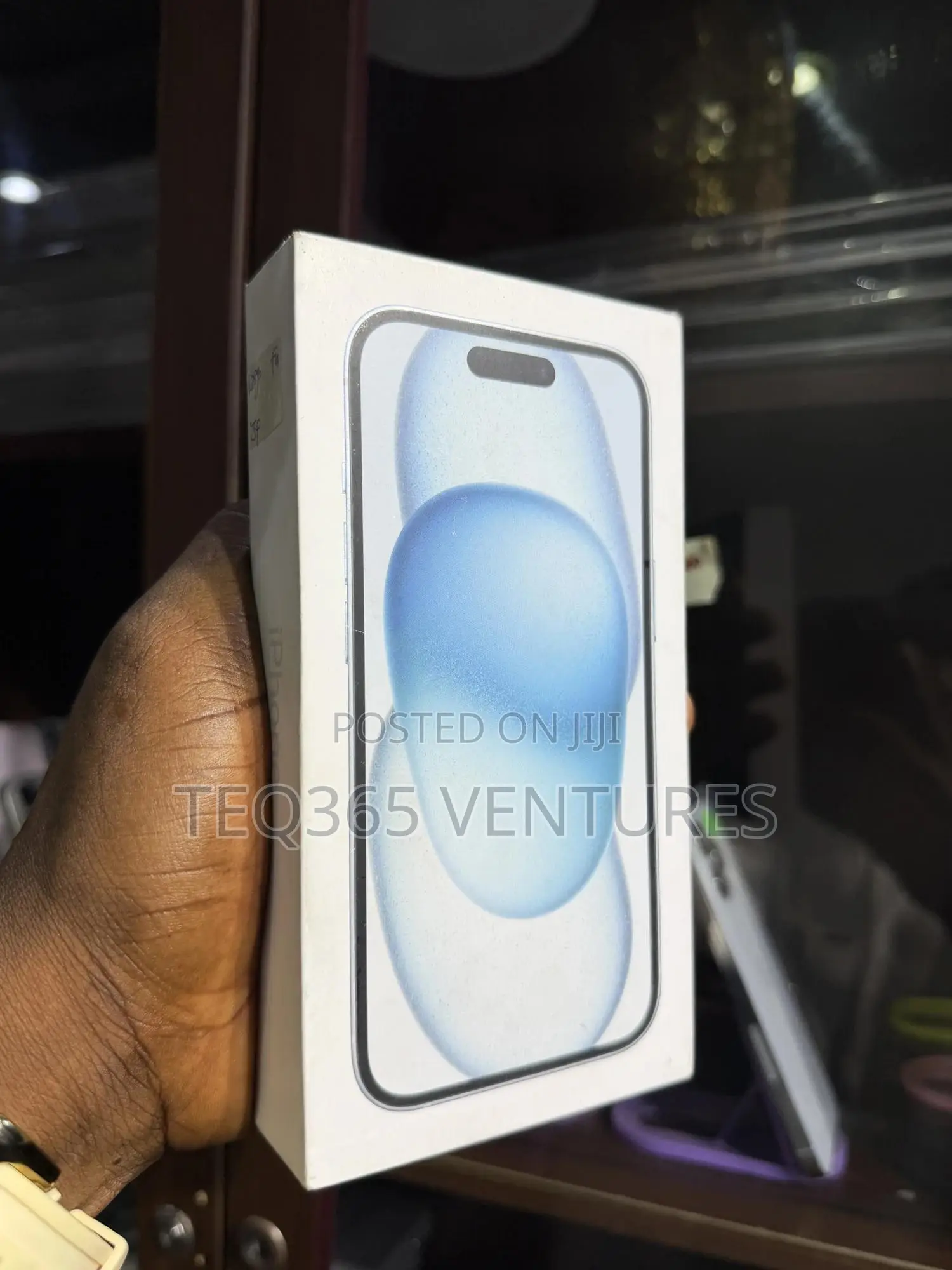 New Apple iPhone 15 128 GB Blue