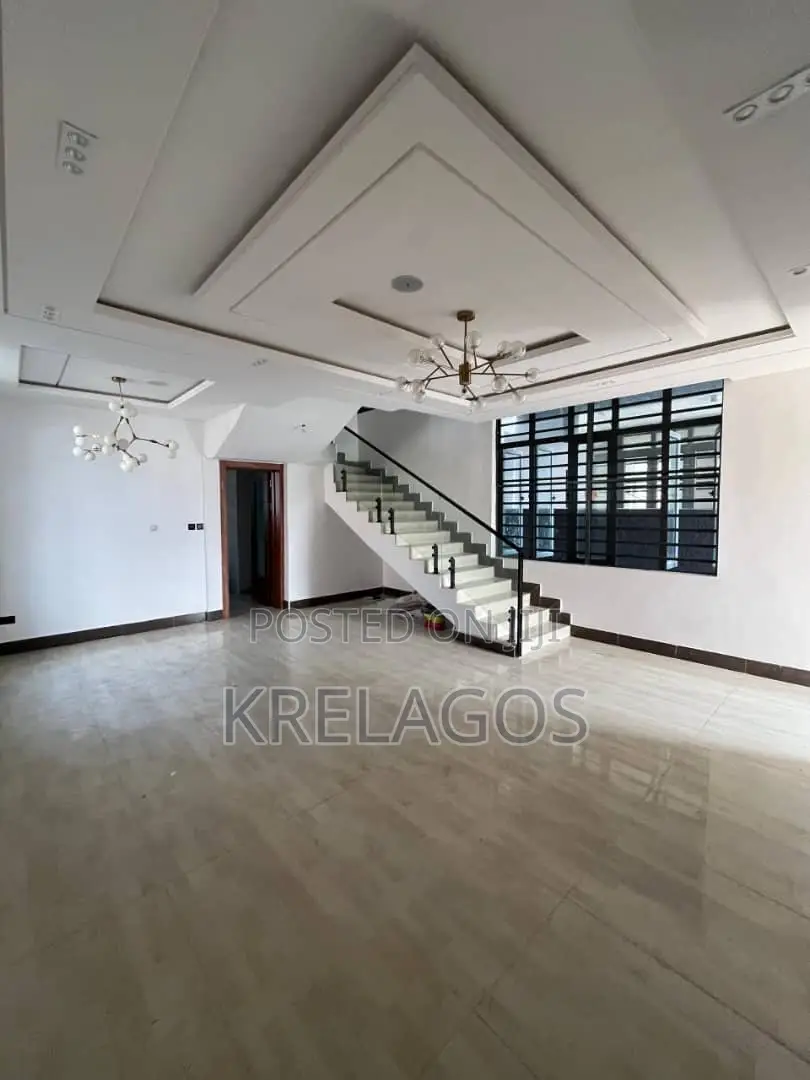 5bdrm Duplex in Lekki Phase for rent
