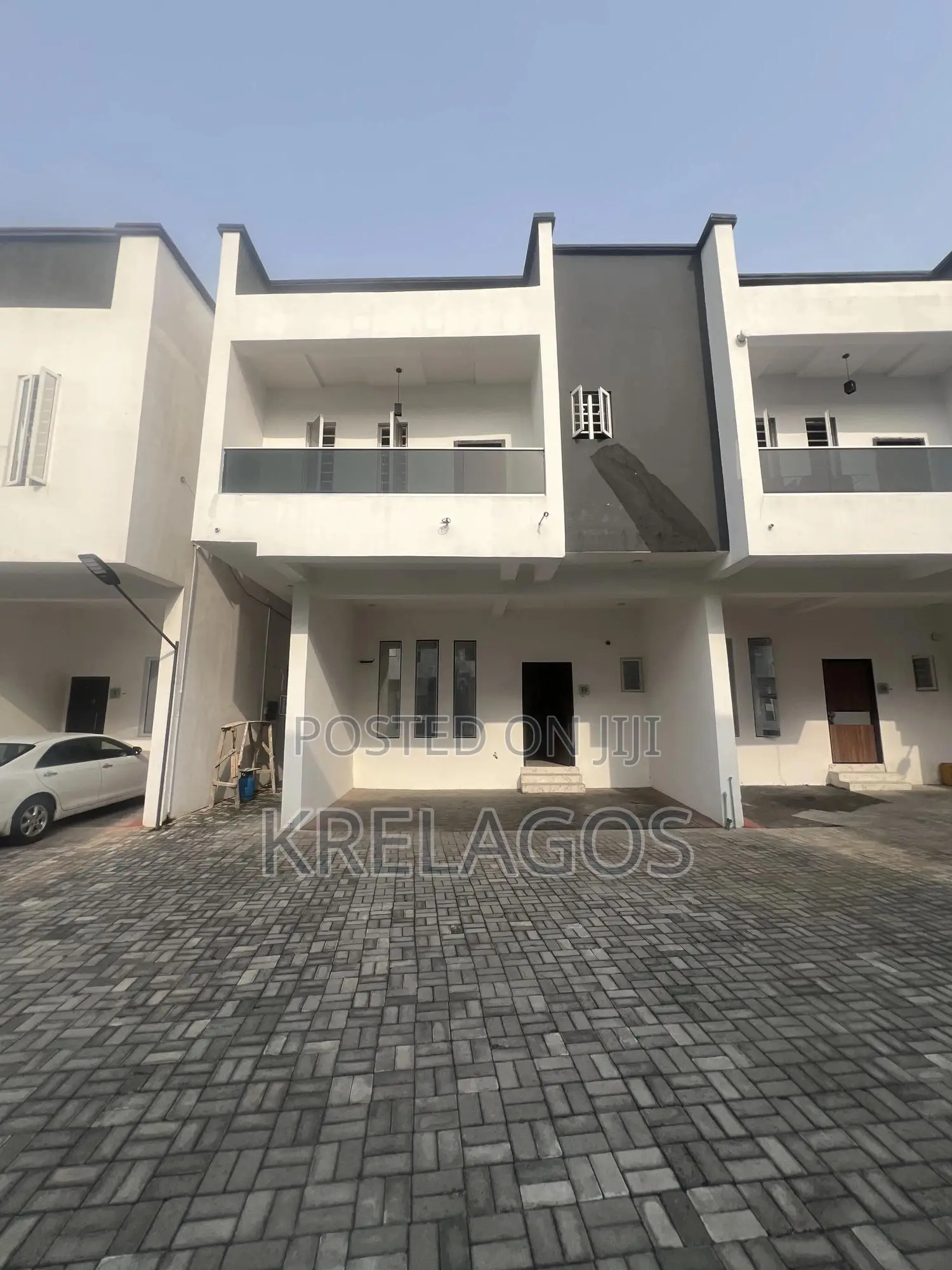 4bdrm Duplex in Lekki County, Ikota for sale