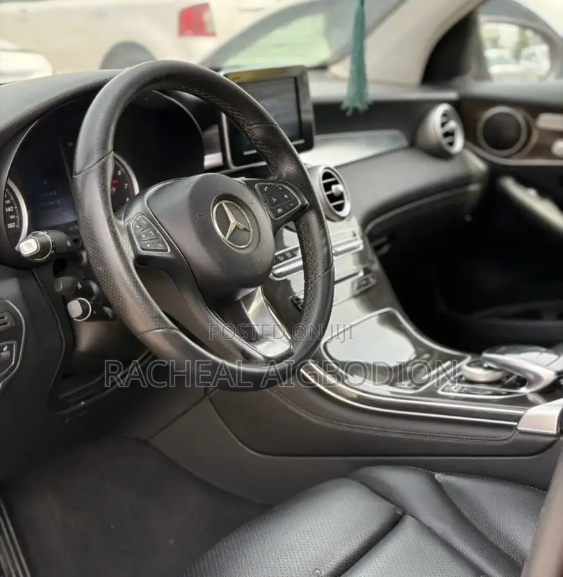 Mercedes-Benz GLC-Class 2017 Red
