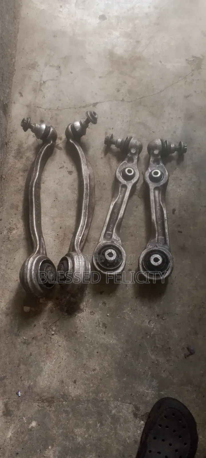 The Four Lower Arm Mercedes Benz S Class 222