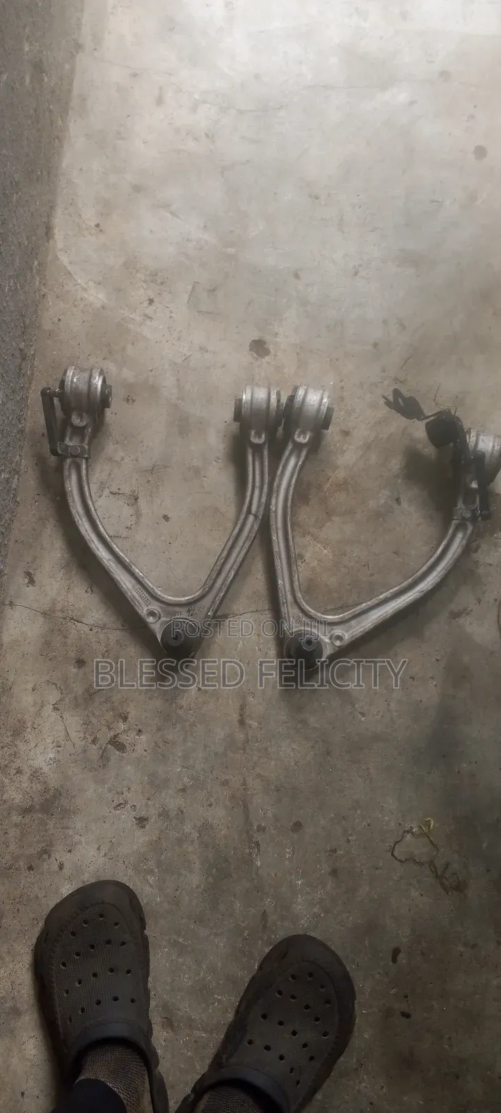 Upper Arm Mercedes Benz S Class 222