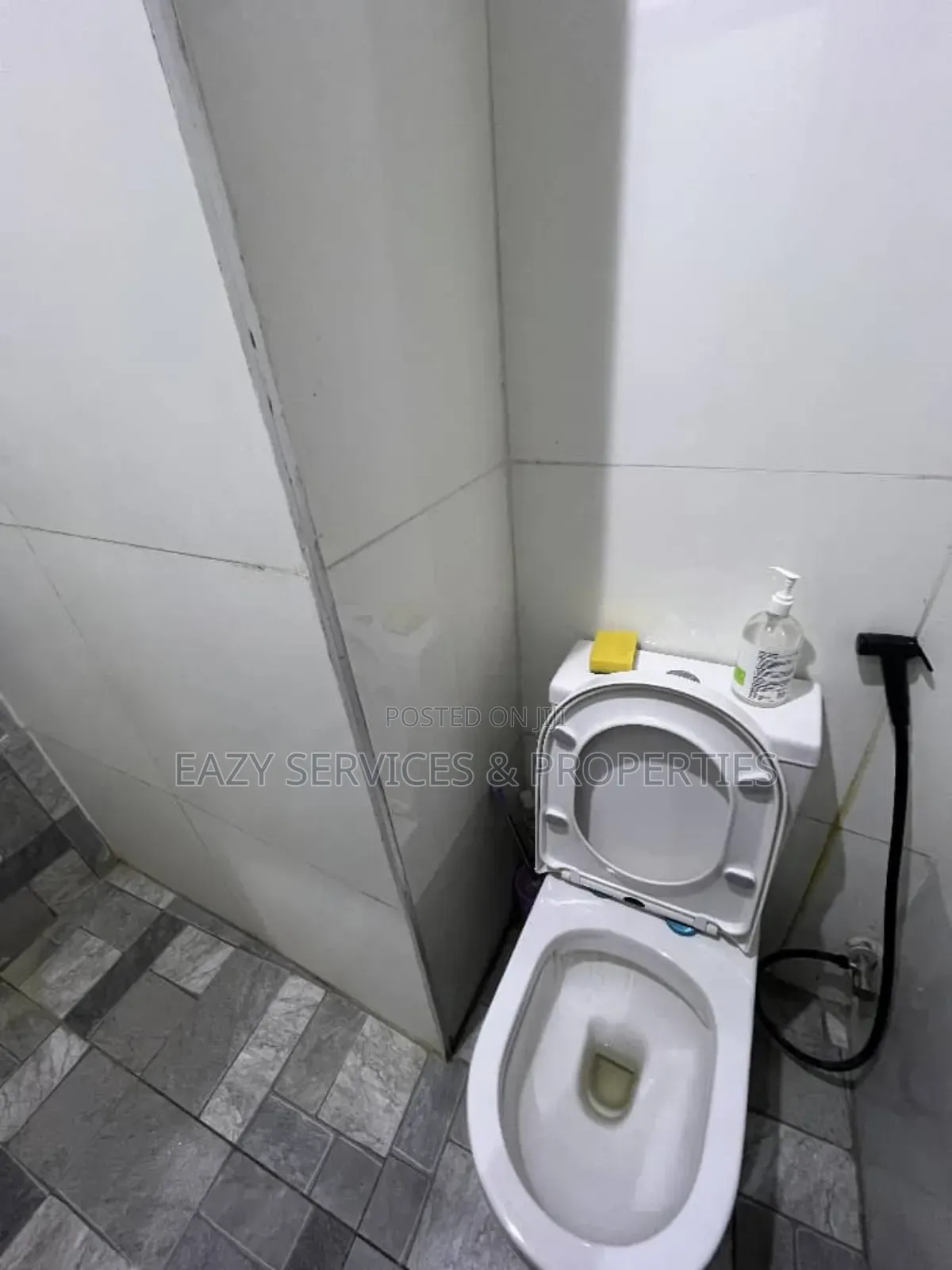 Furnished Studio Apartment in Secured Estate, Victoria Island for rent