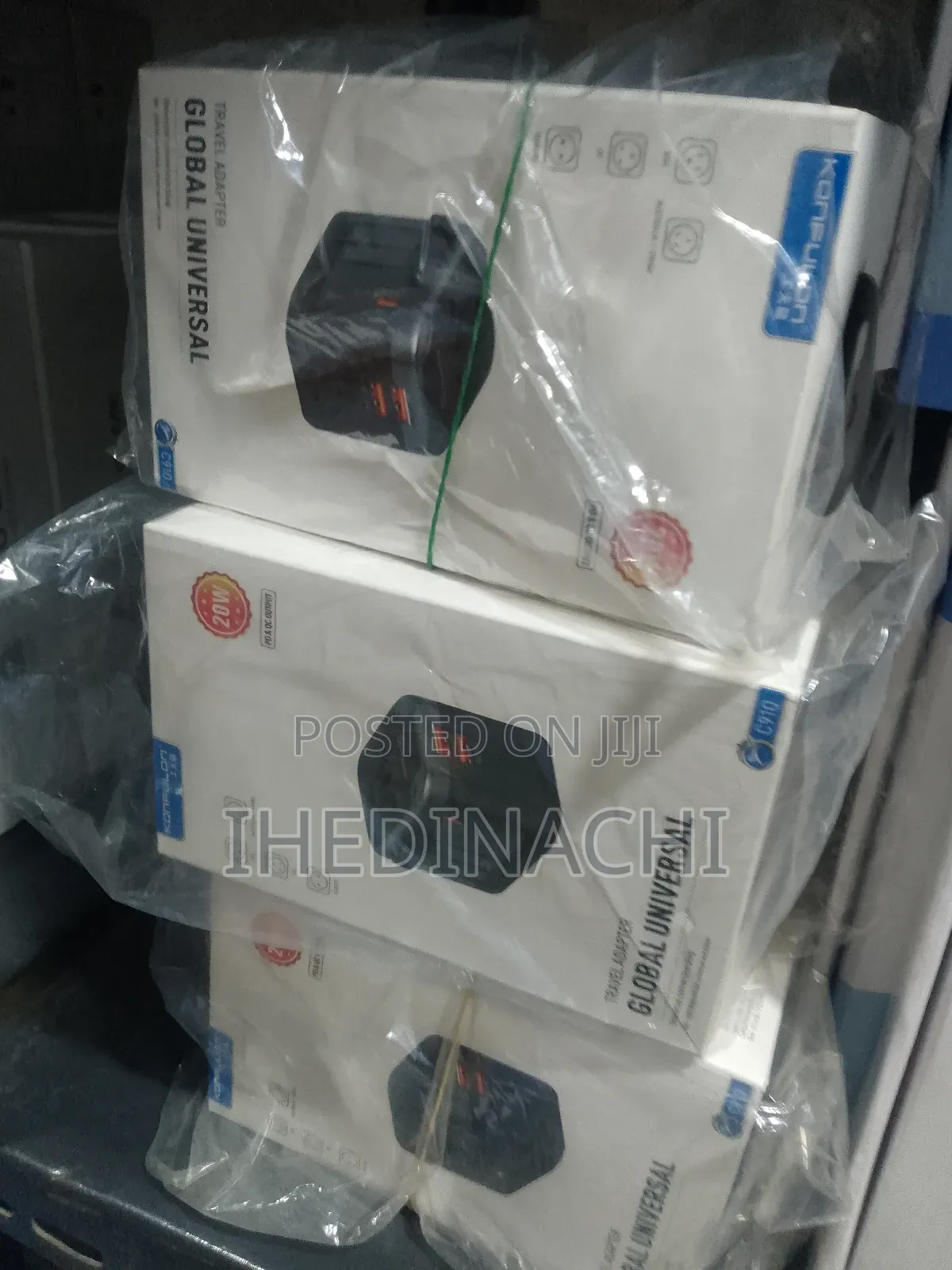 Global Universal Traveling Adapter 20 Wax