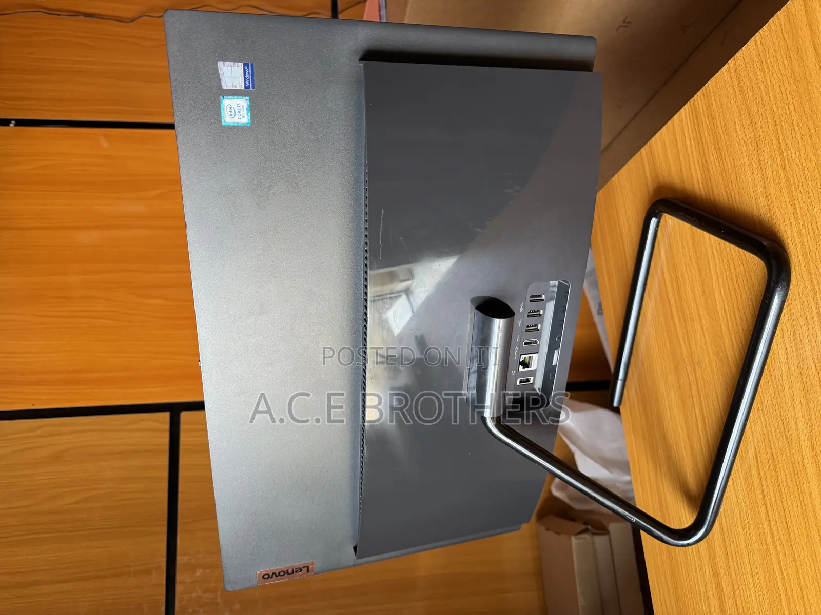 New Desktop Computer Lenovo Ideacentre AIO 330 8GB Intel Core I3 HDD 1T